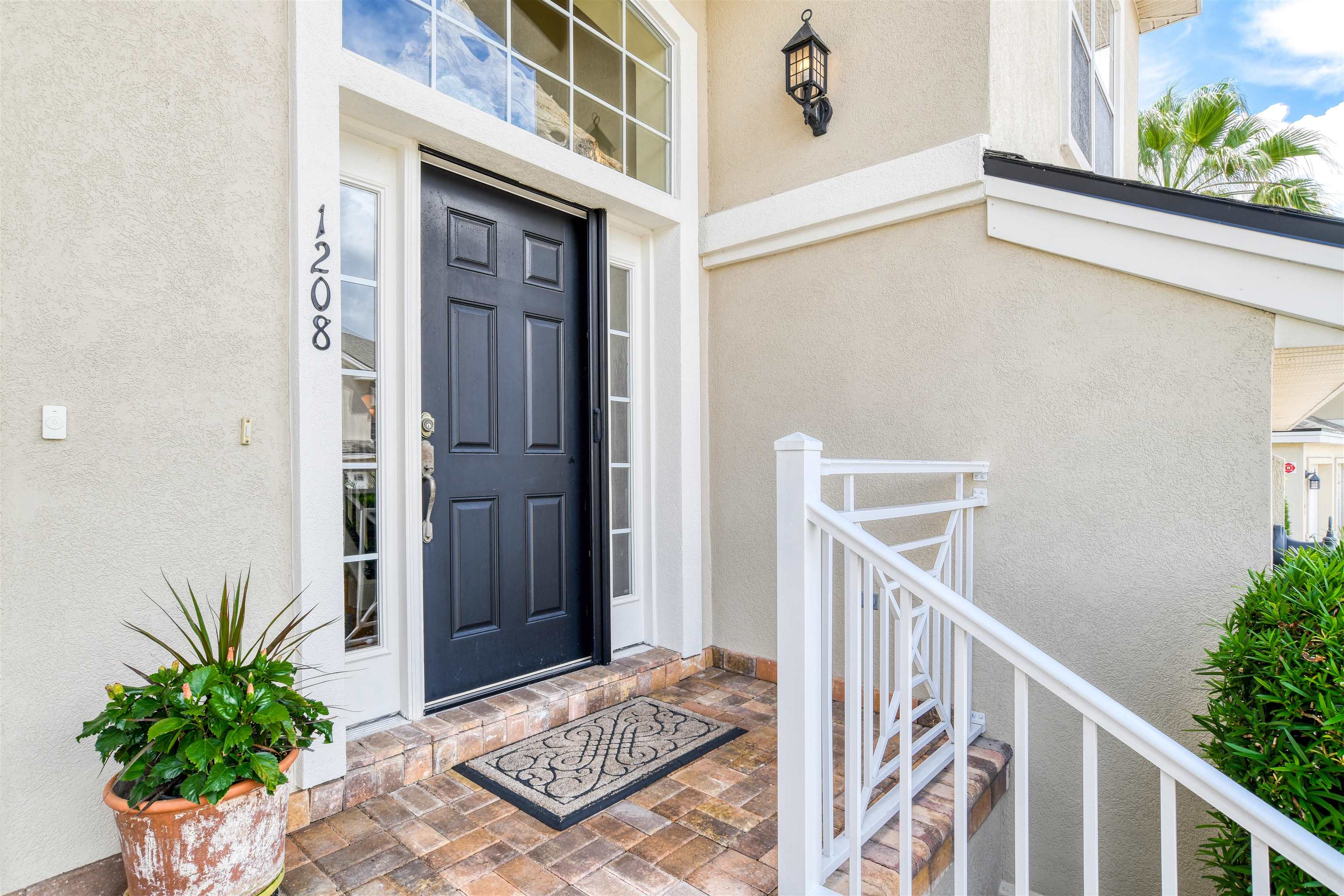 1208 Makarios Dr