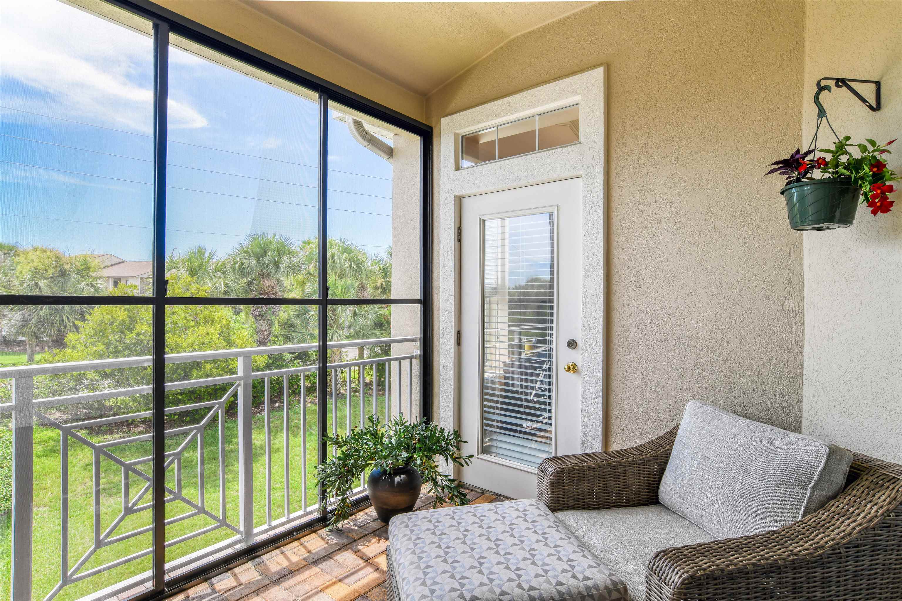 1208 Makarios Dr