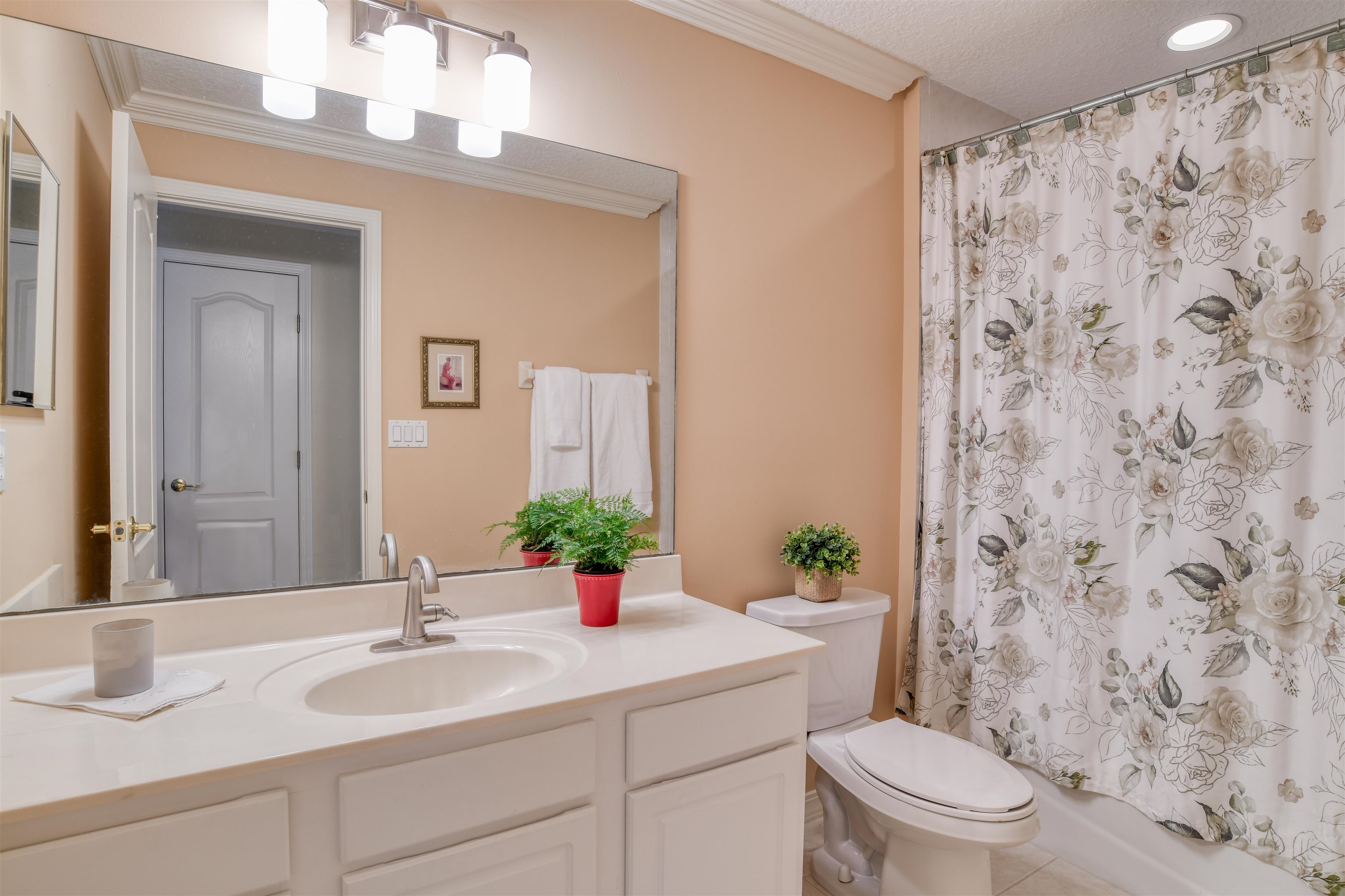 1208 Makarios Dr