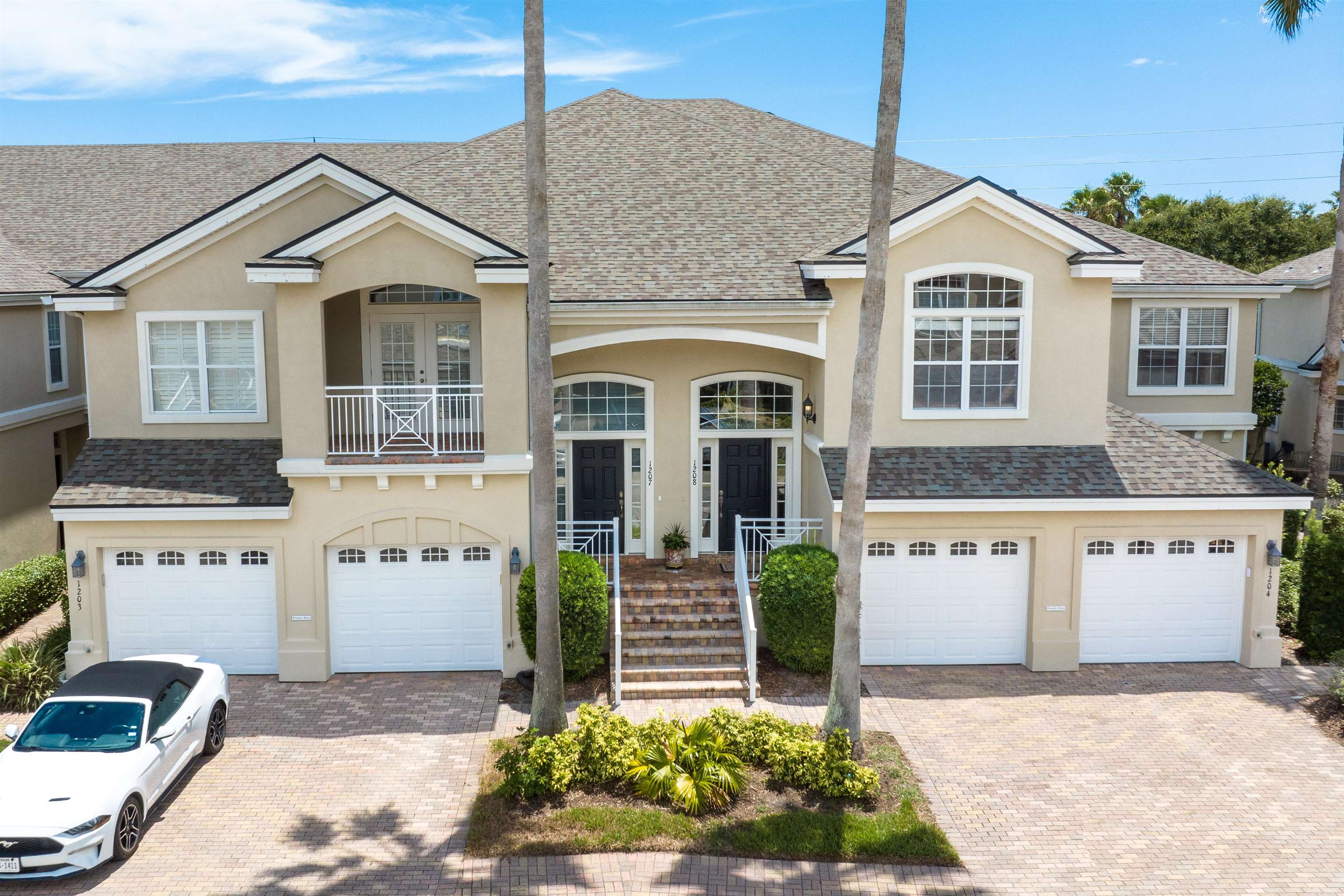 1208 Makarios Dr