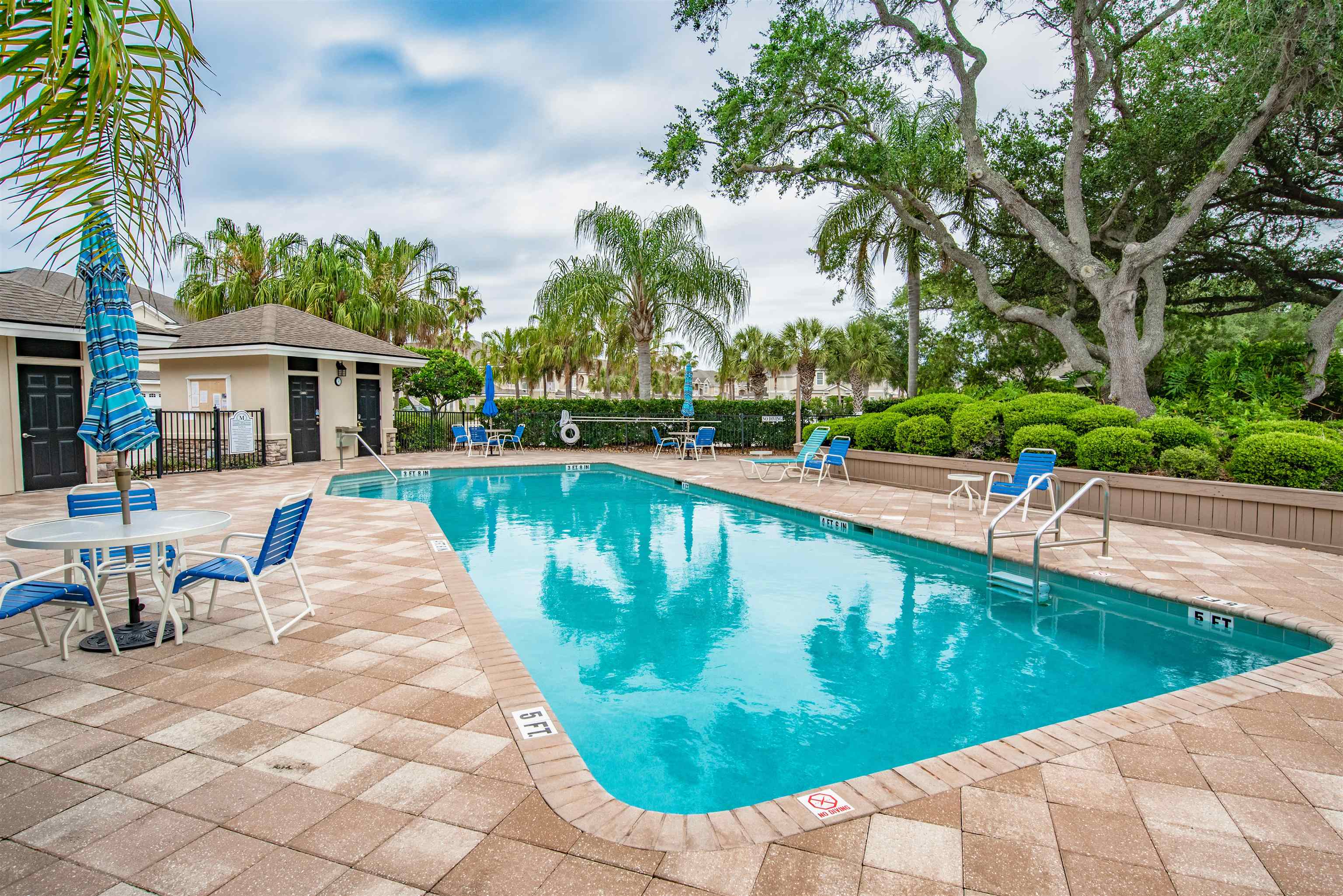 1208 Makarios Dr