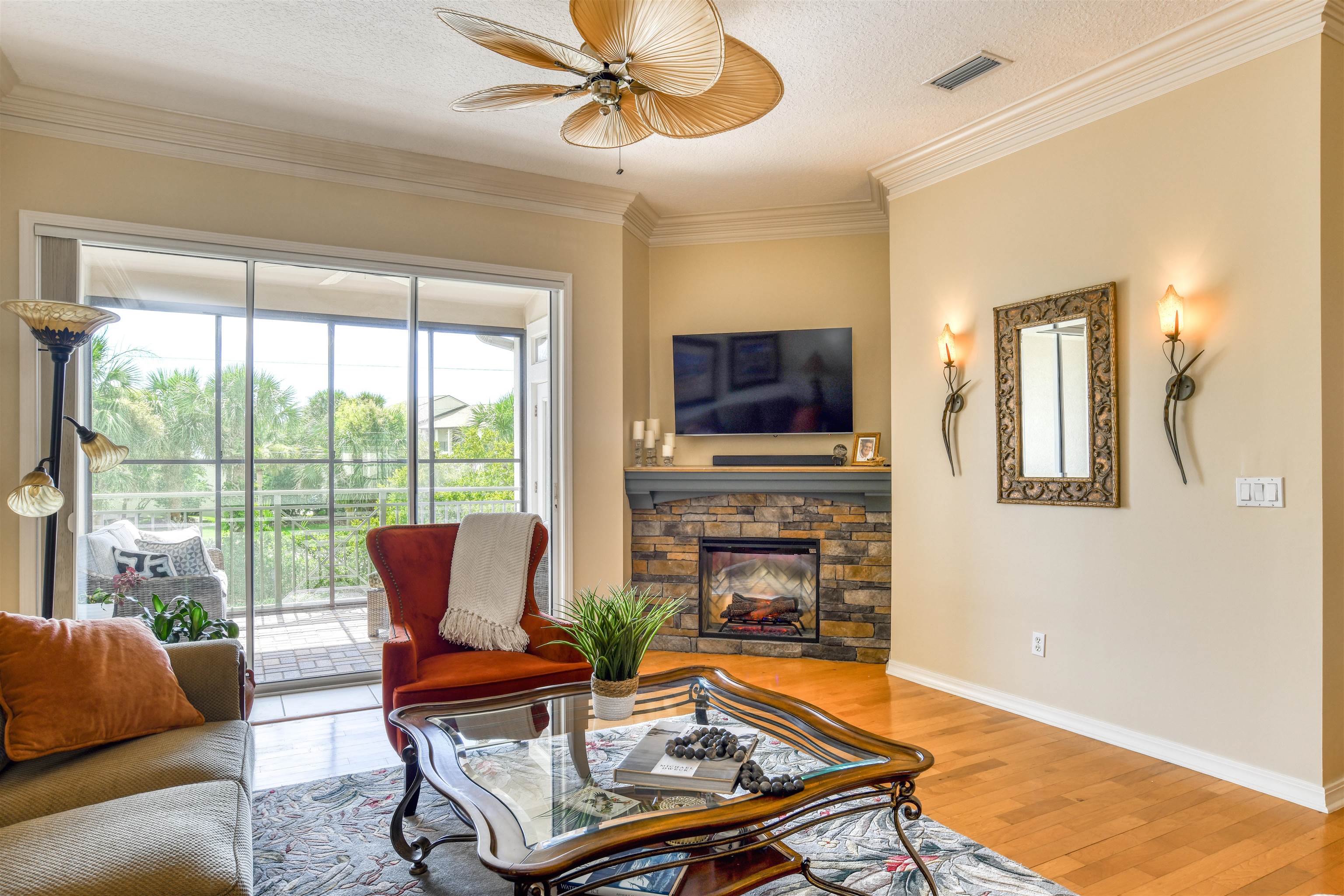 1208 Makarios Dr