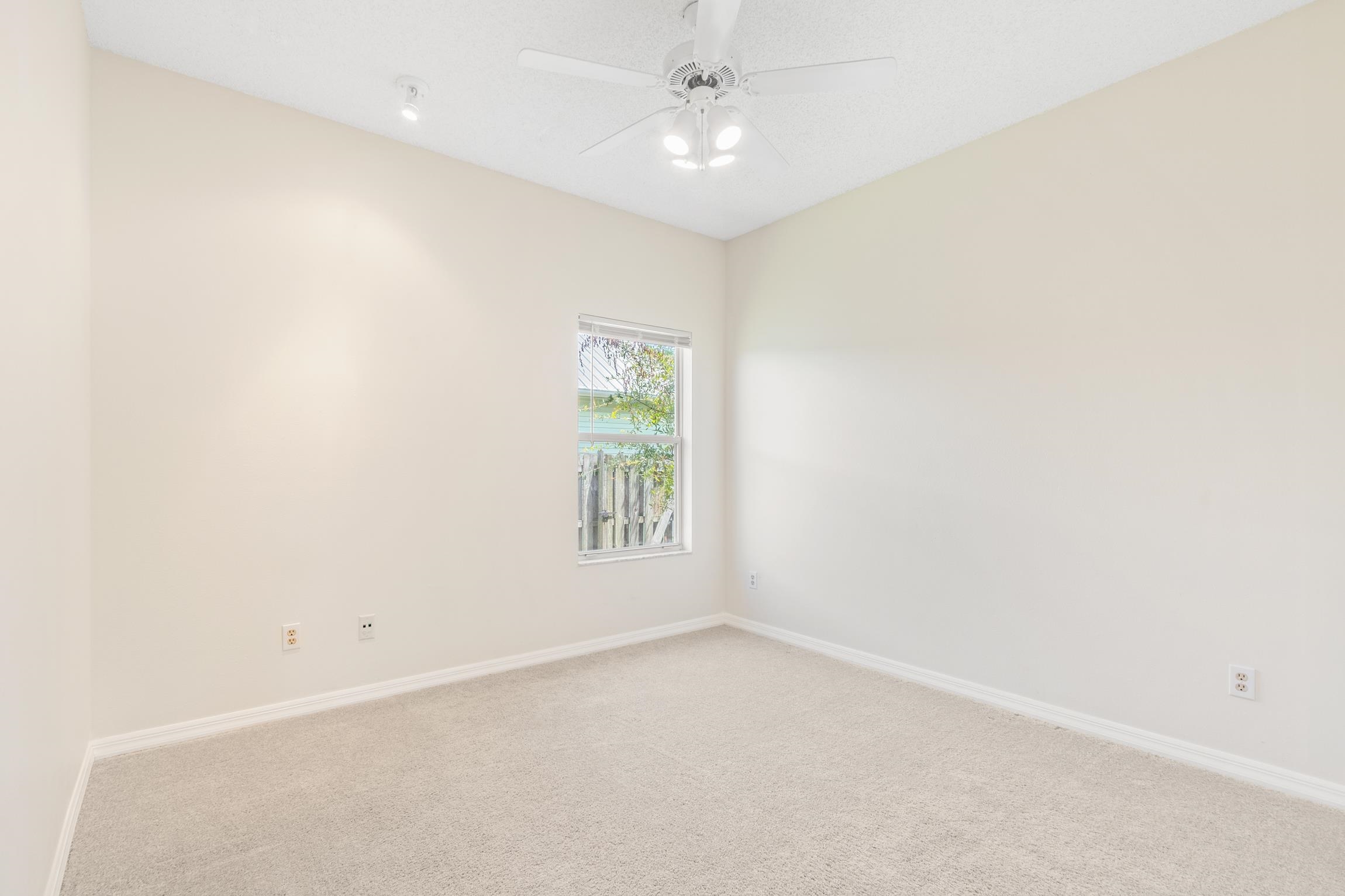 407 Arricola Ave