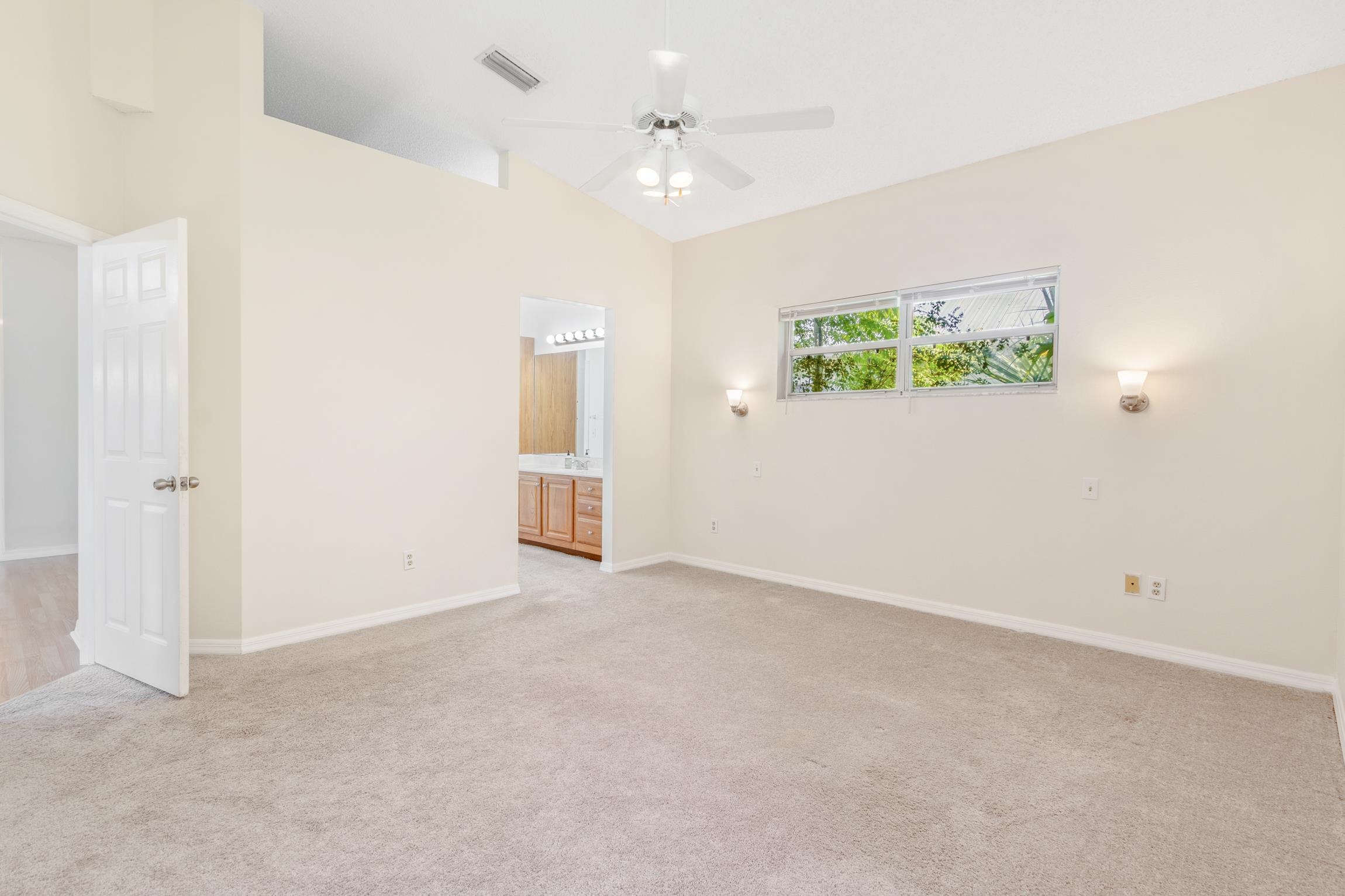 407 Arricola Ave
