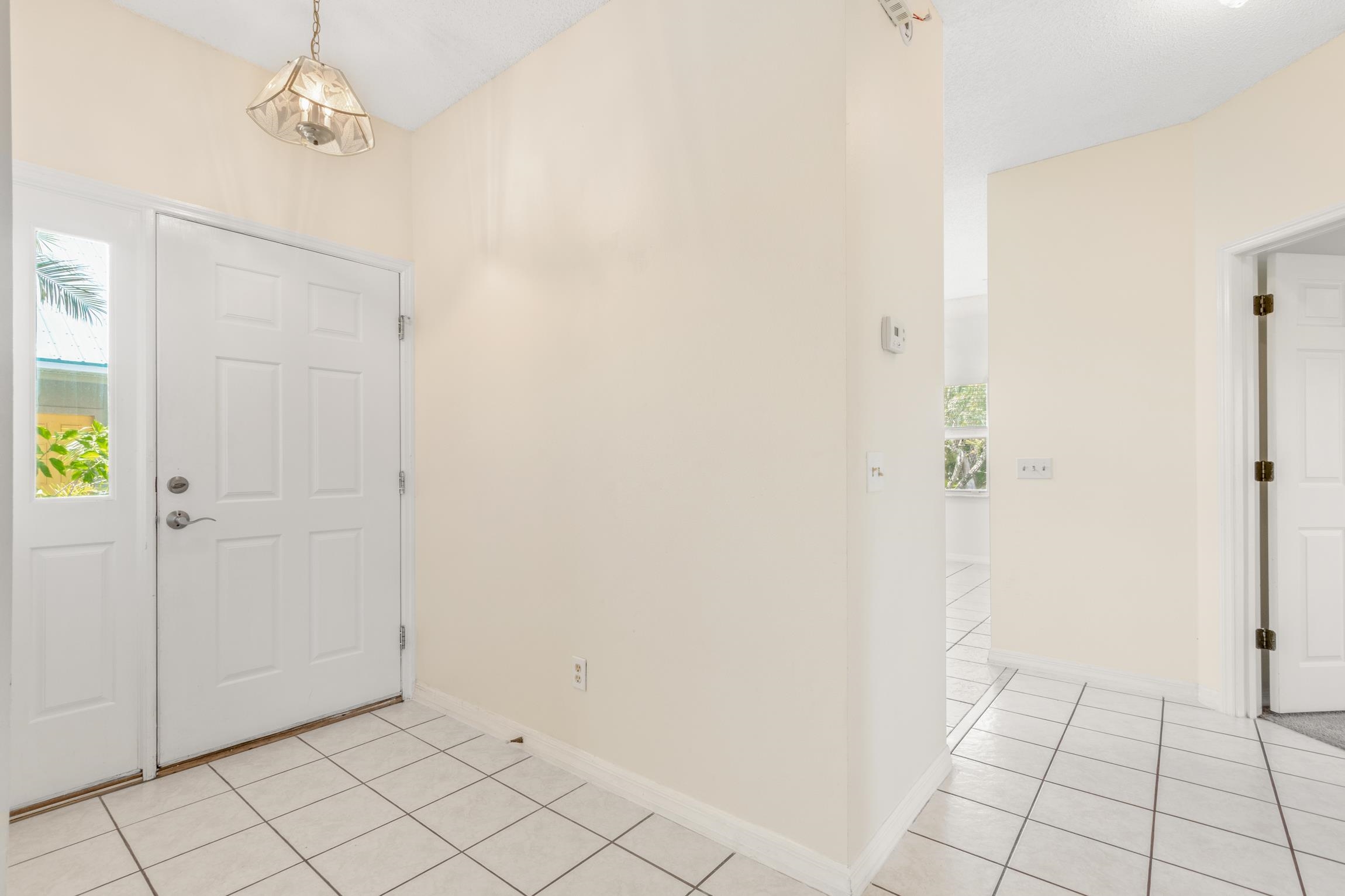 407 Arricola Ave