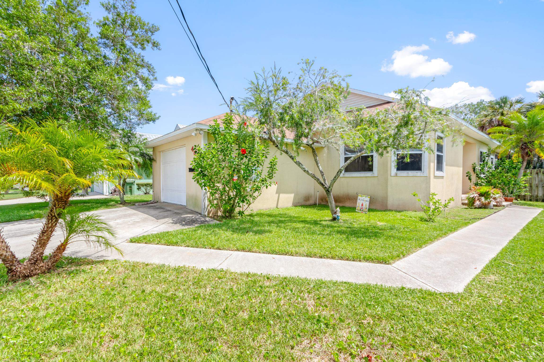 407 Arricola Ave