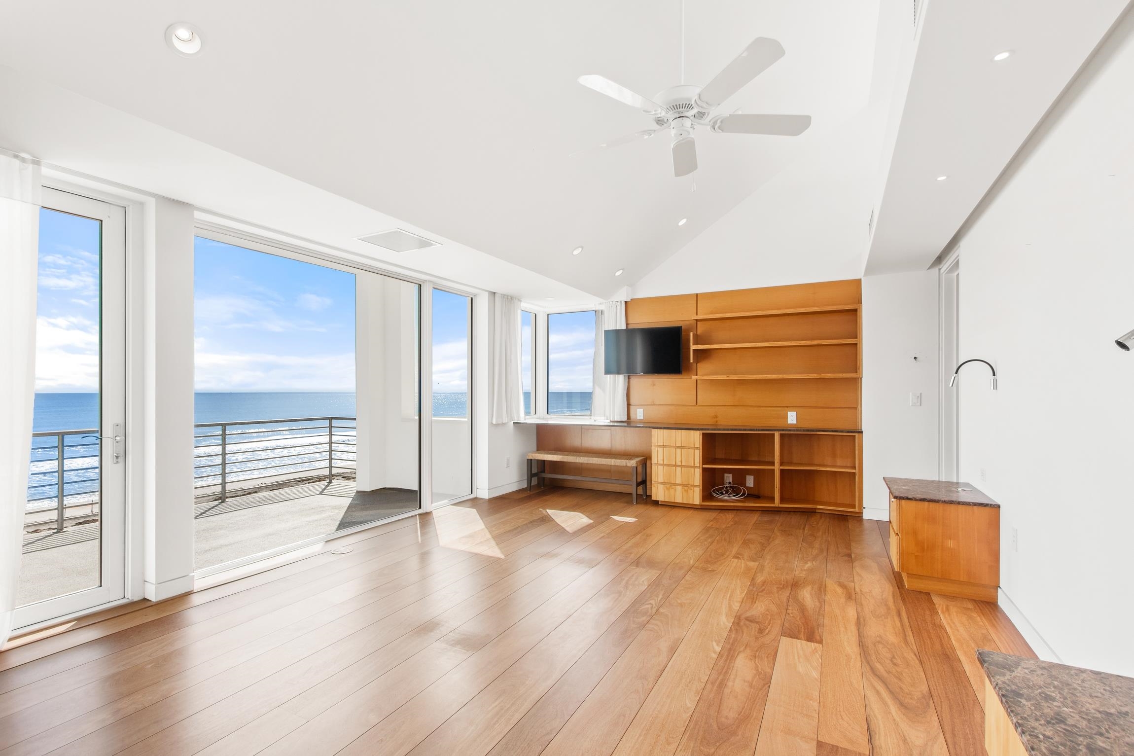 4230 Coastal Highway