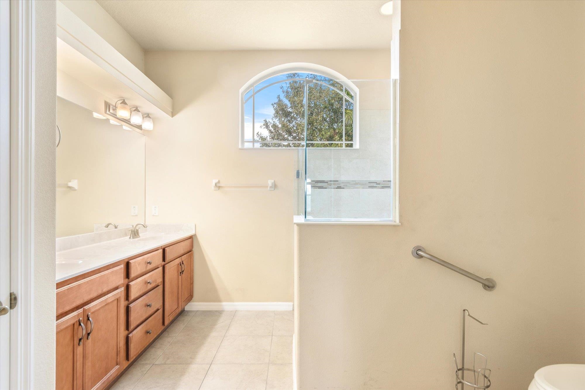 16 Graham Trail