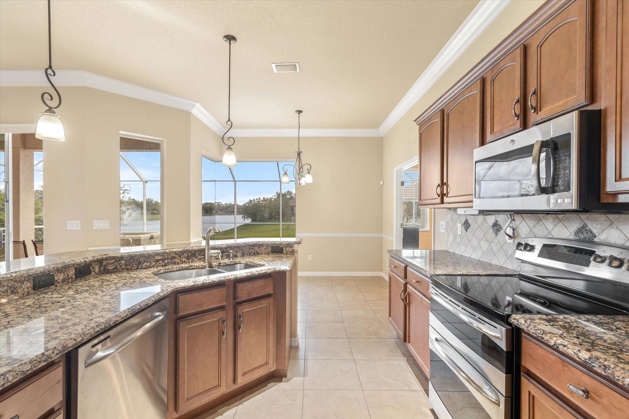 16 Graham Trail