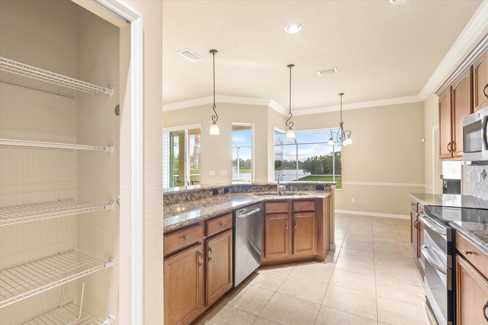 16 Graham Trail
