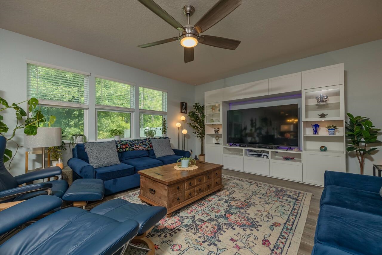 395 Aventurine Ave