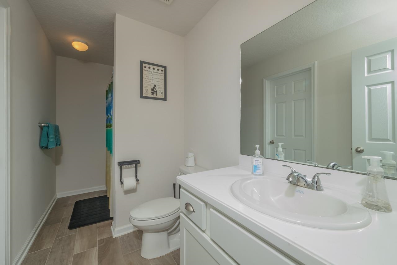 395 Aventurine Ave