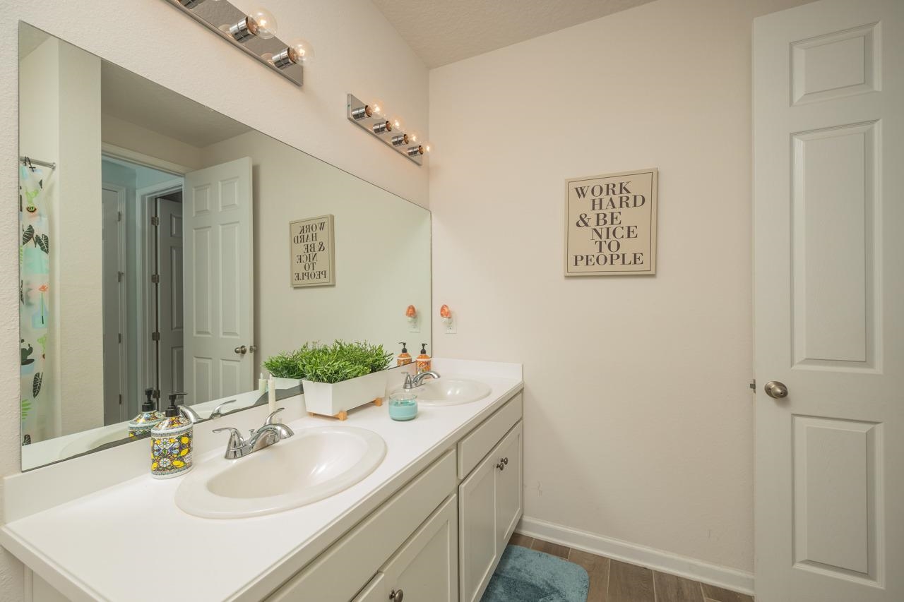 395 Aventurine Ave