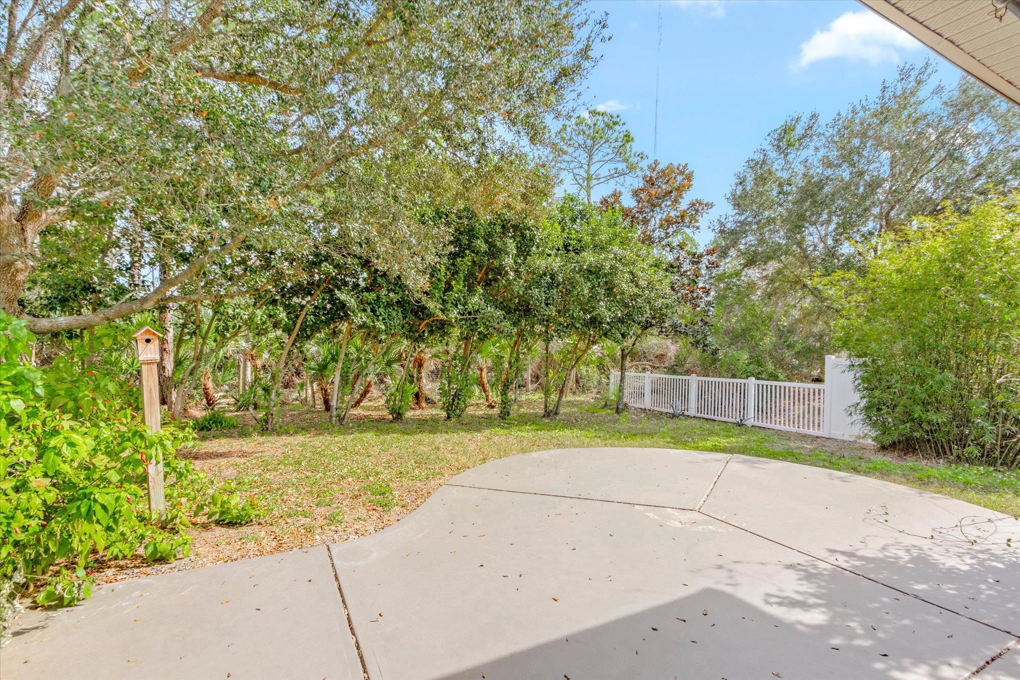916 S Garden Lake
