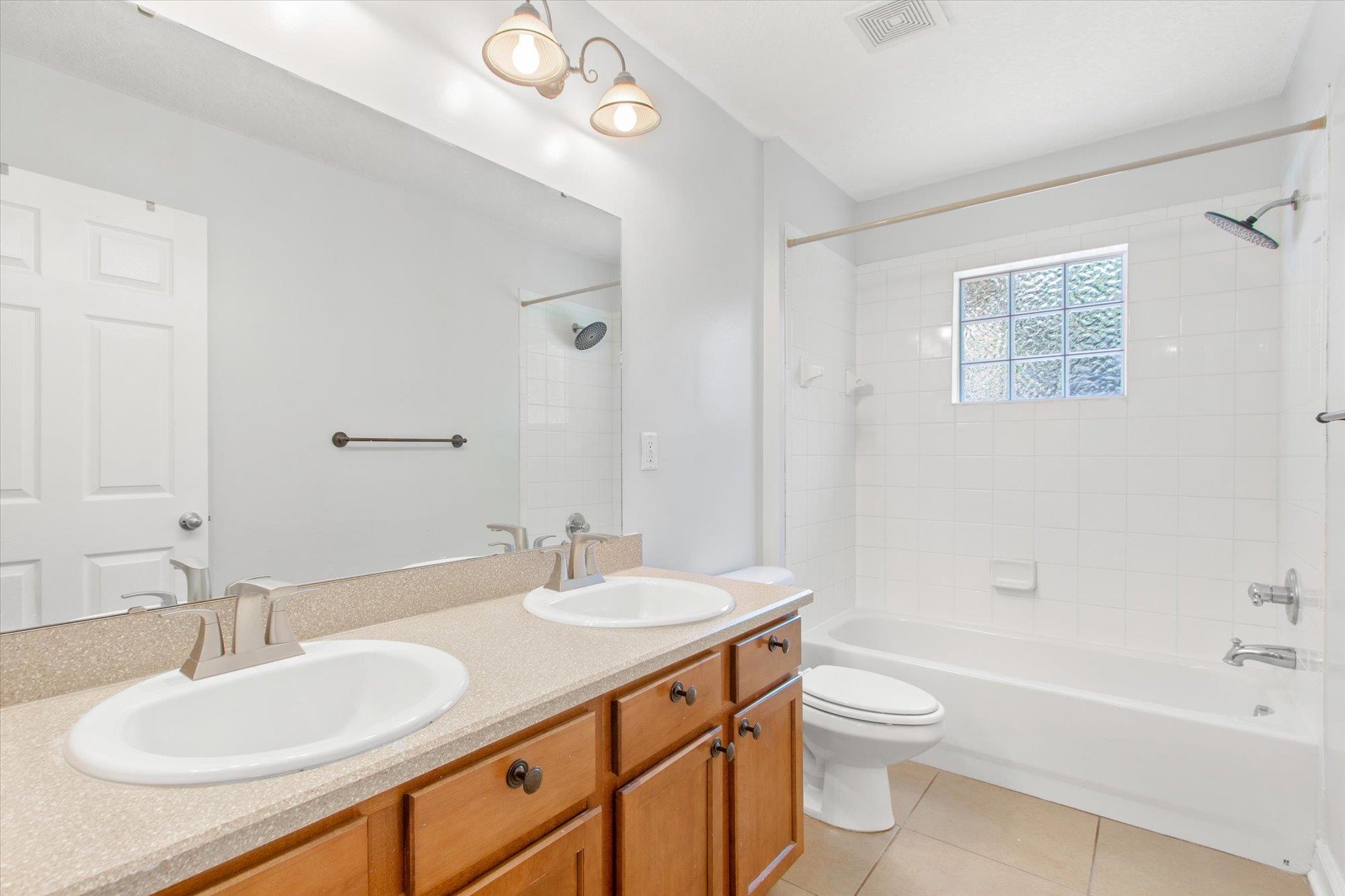 916 S Garden Lake