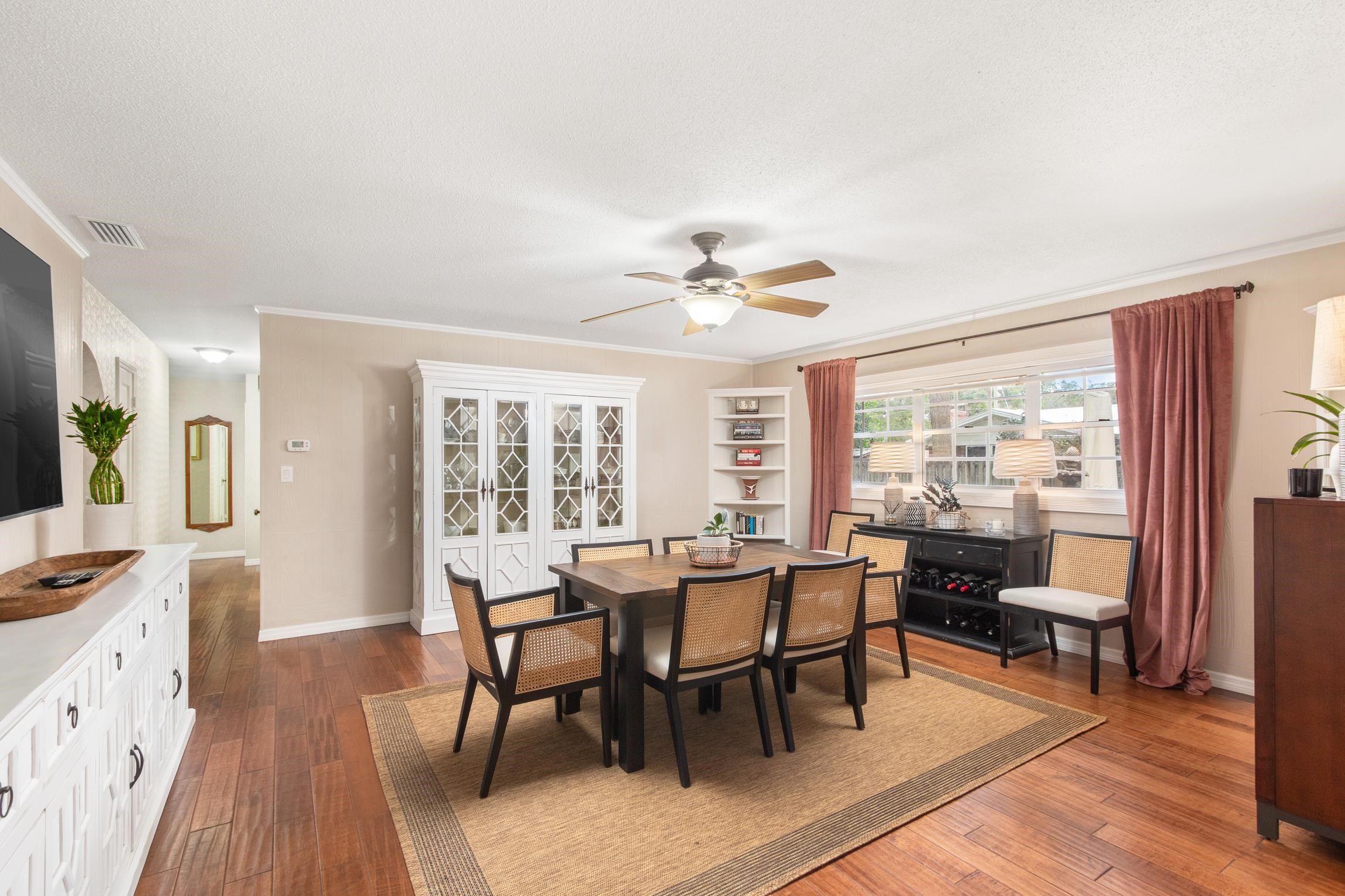 405 Lobelia Rd