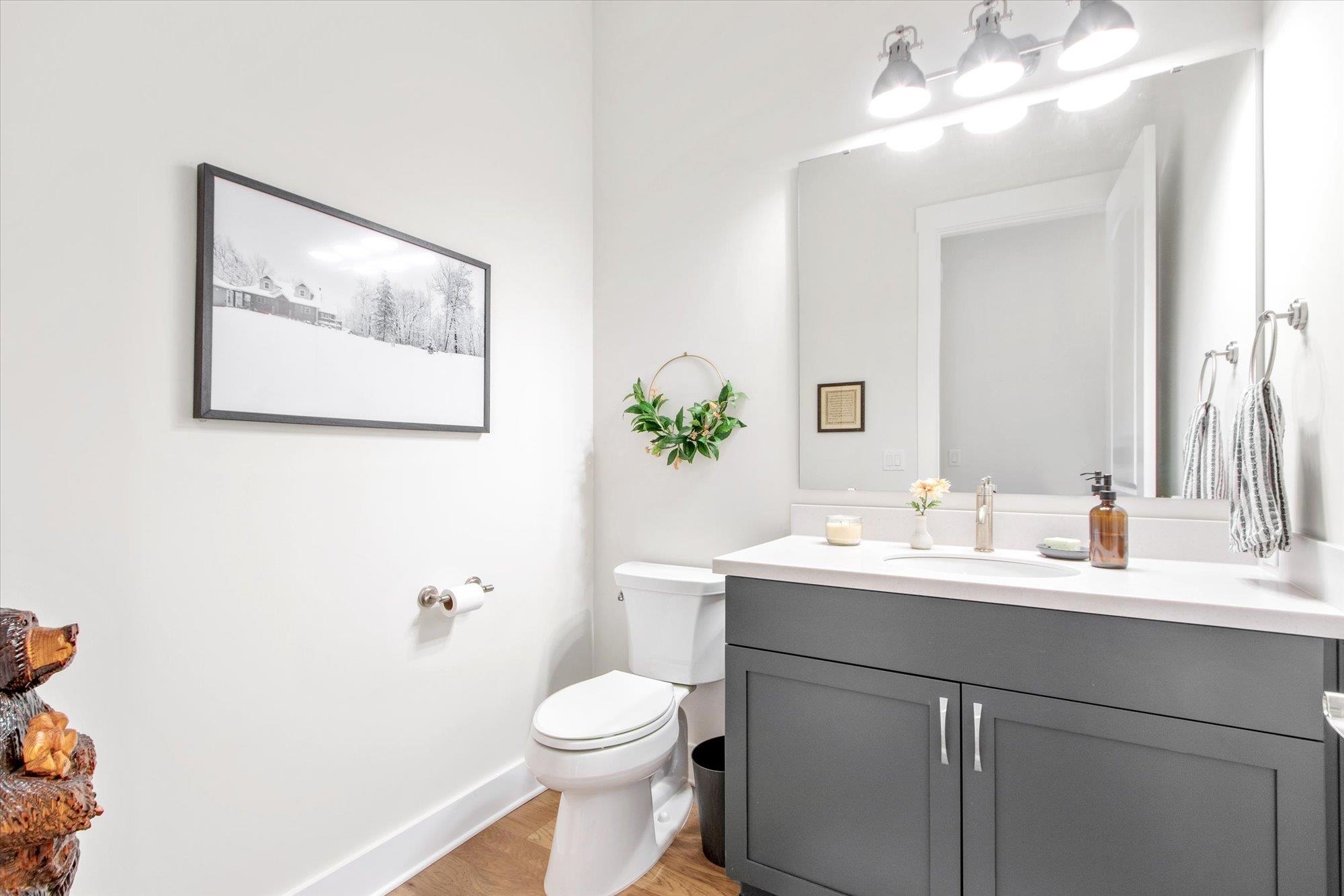 28341 Grandview Manor