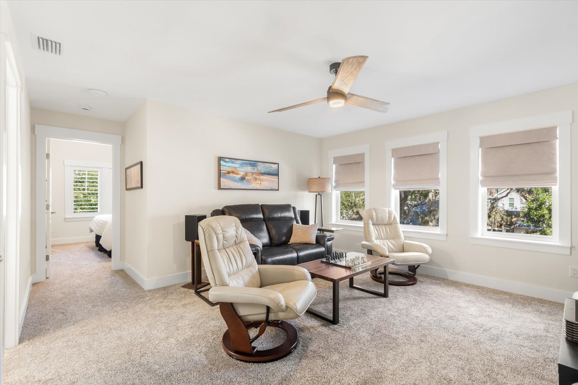 28341 Grandview Manor