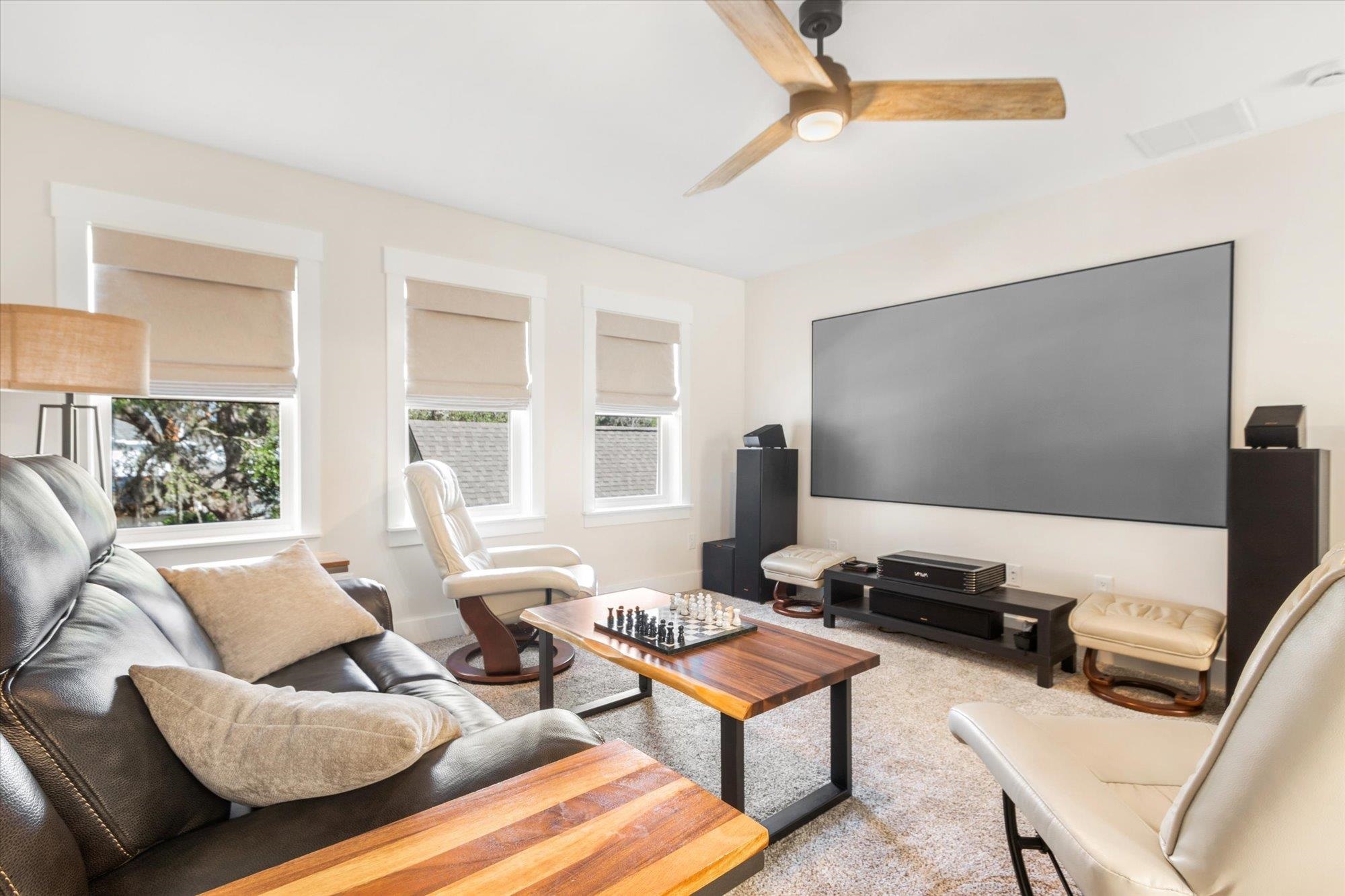 28341 Grandview Manor