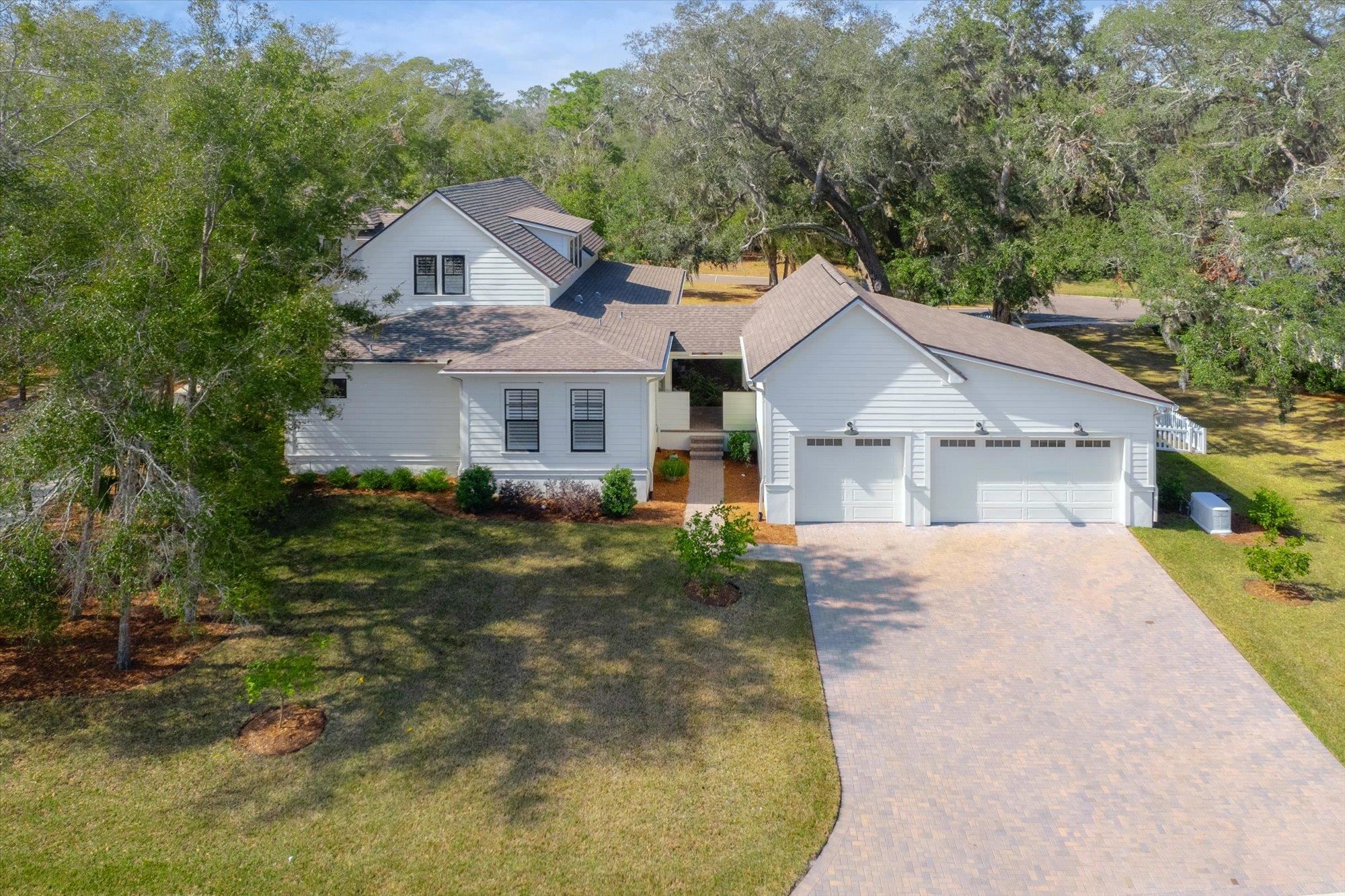 28341 Grandview Manor