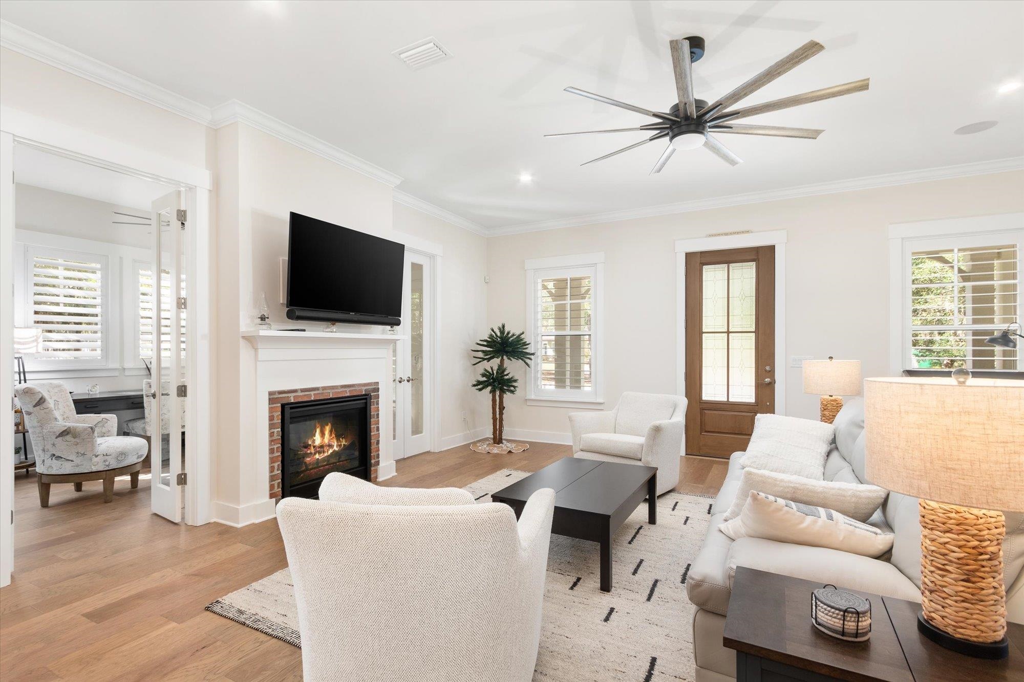 28341 Grandview Manor