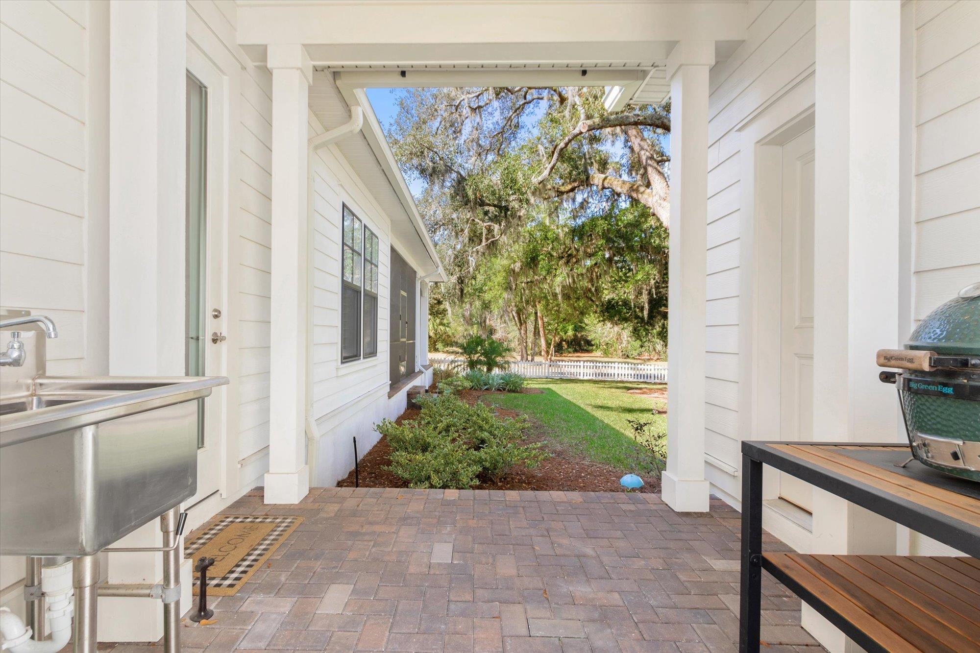 28341 Grandview Manor