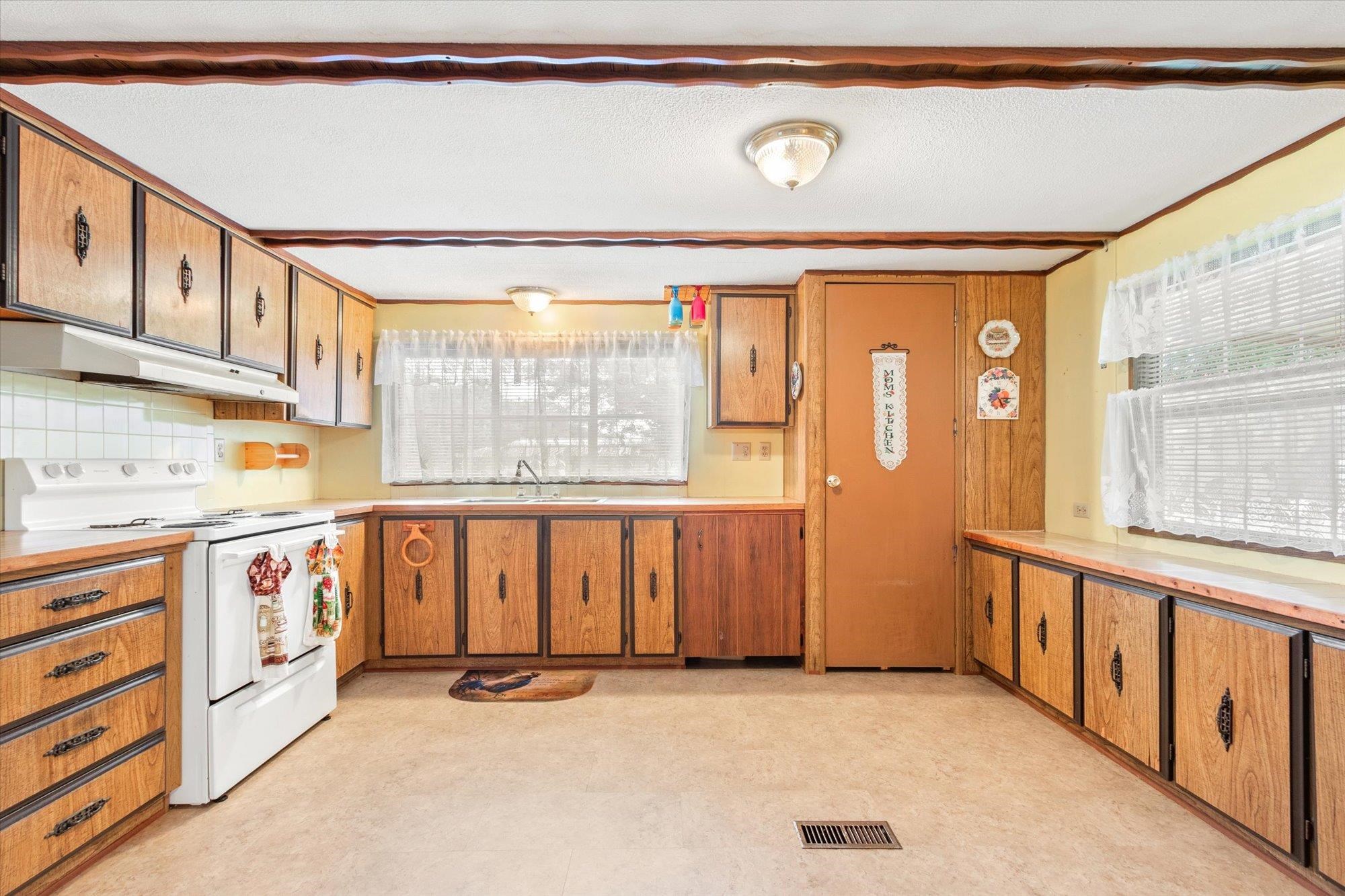 644 Coral Circle