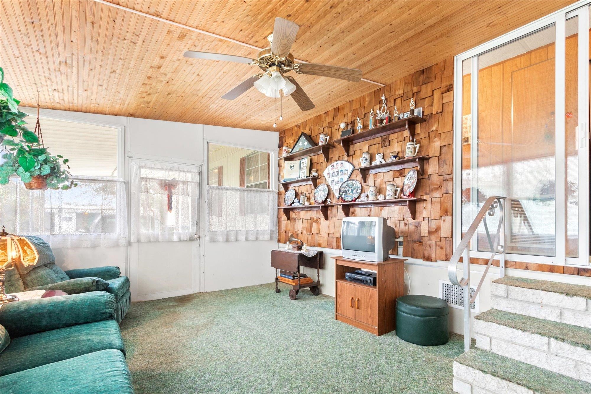 644 Coral Circle