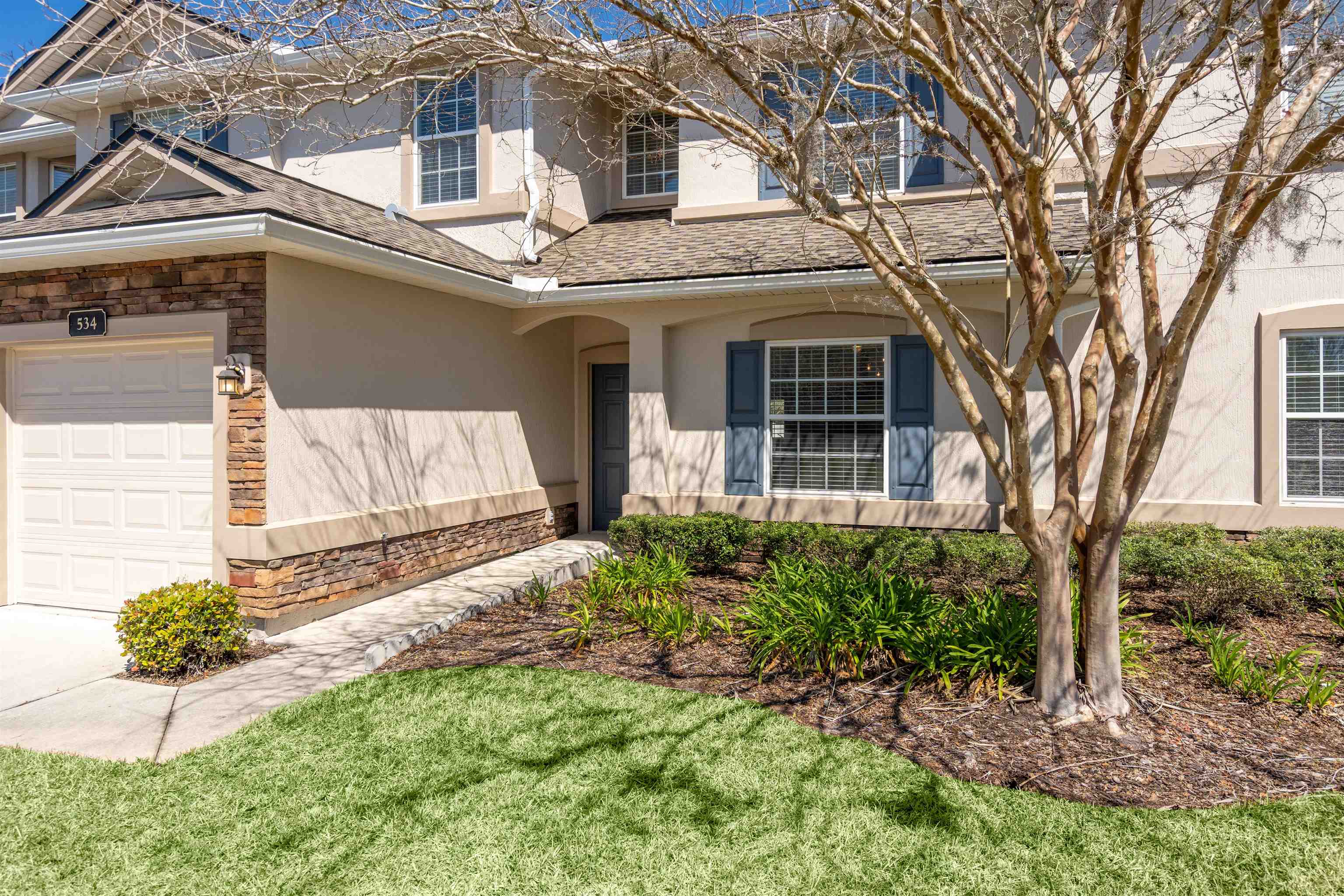 534 Wooded Crossing Cir