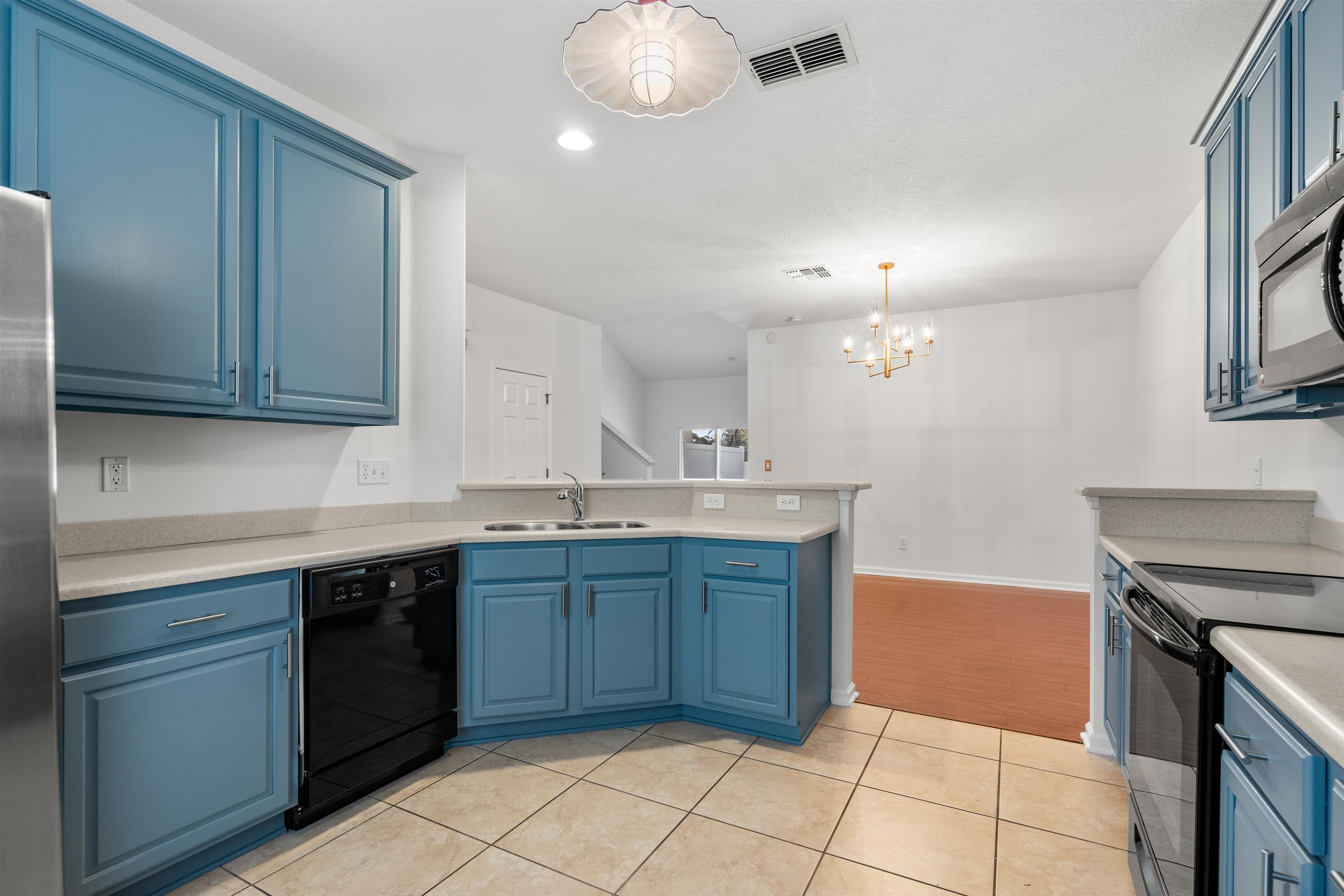534 Wooded Crossing Cir