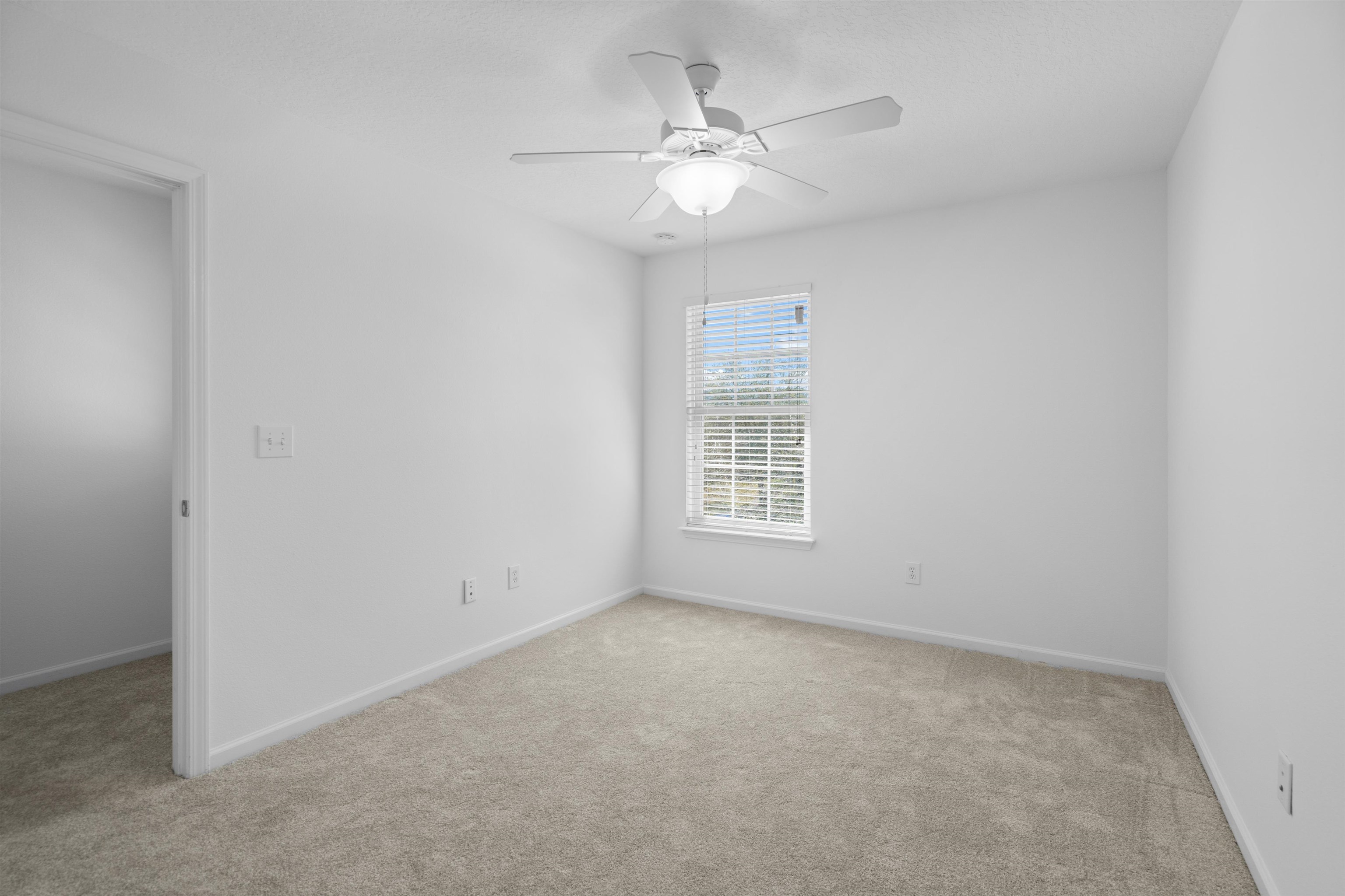 534 Wooded Crossing Cir