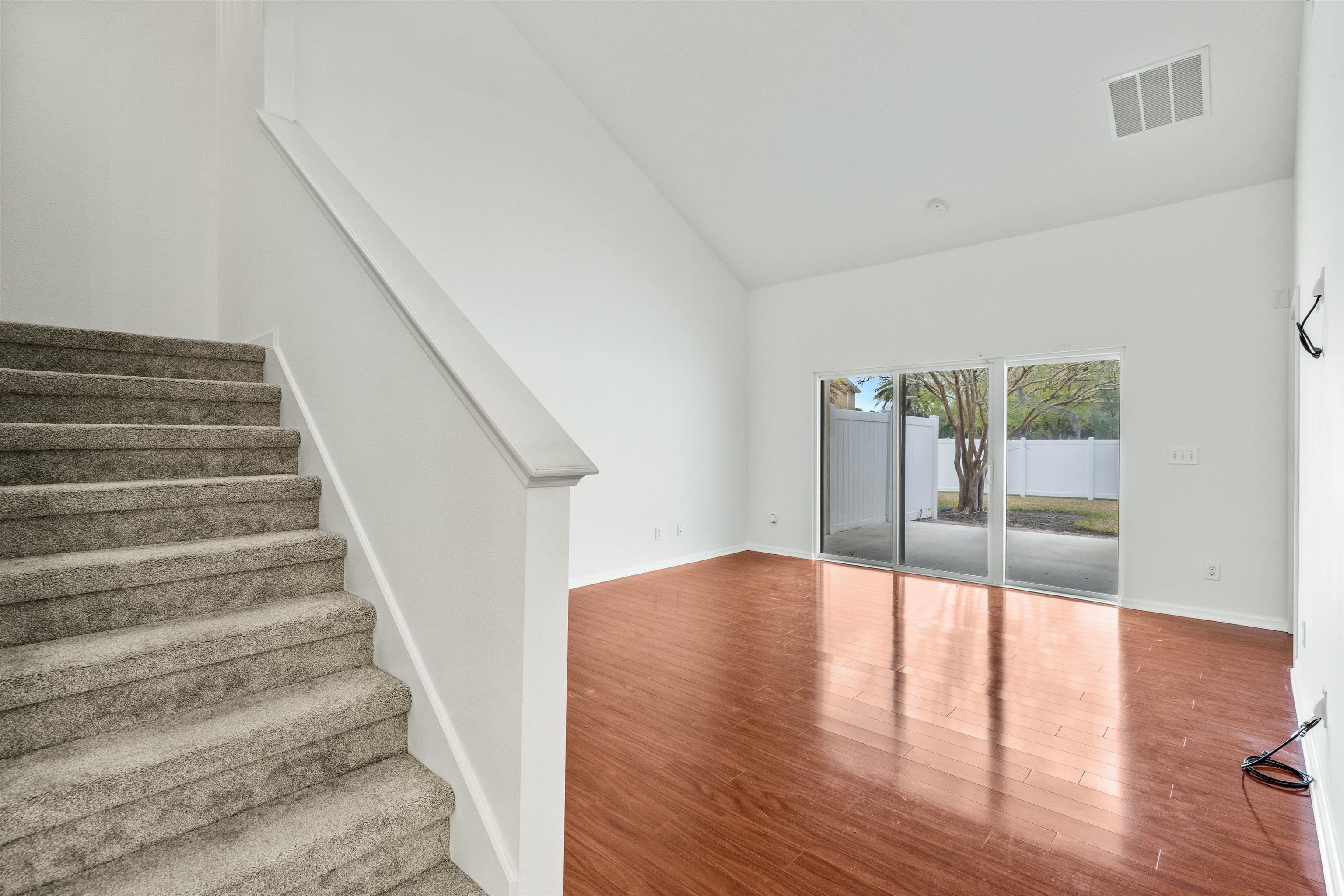 534 Wooded Crossing Cir