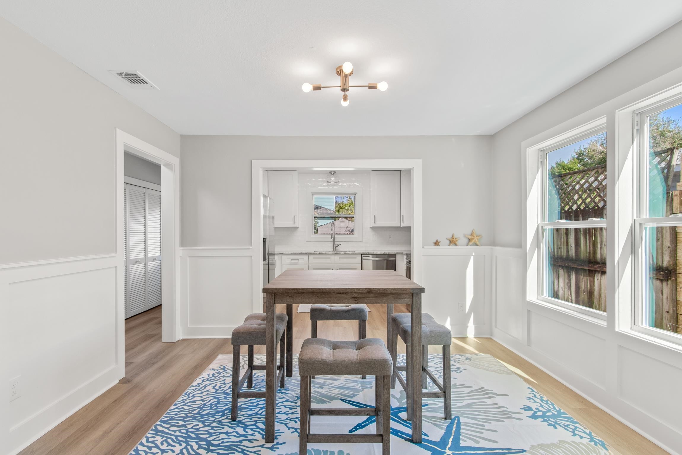 112 2nd St