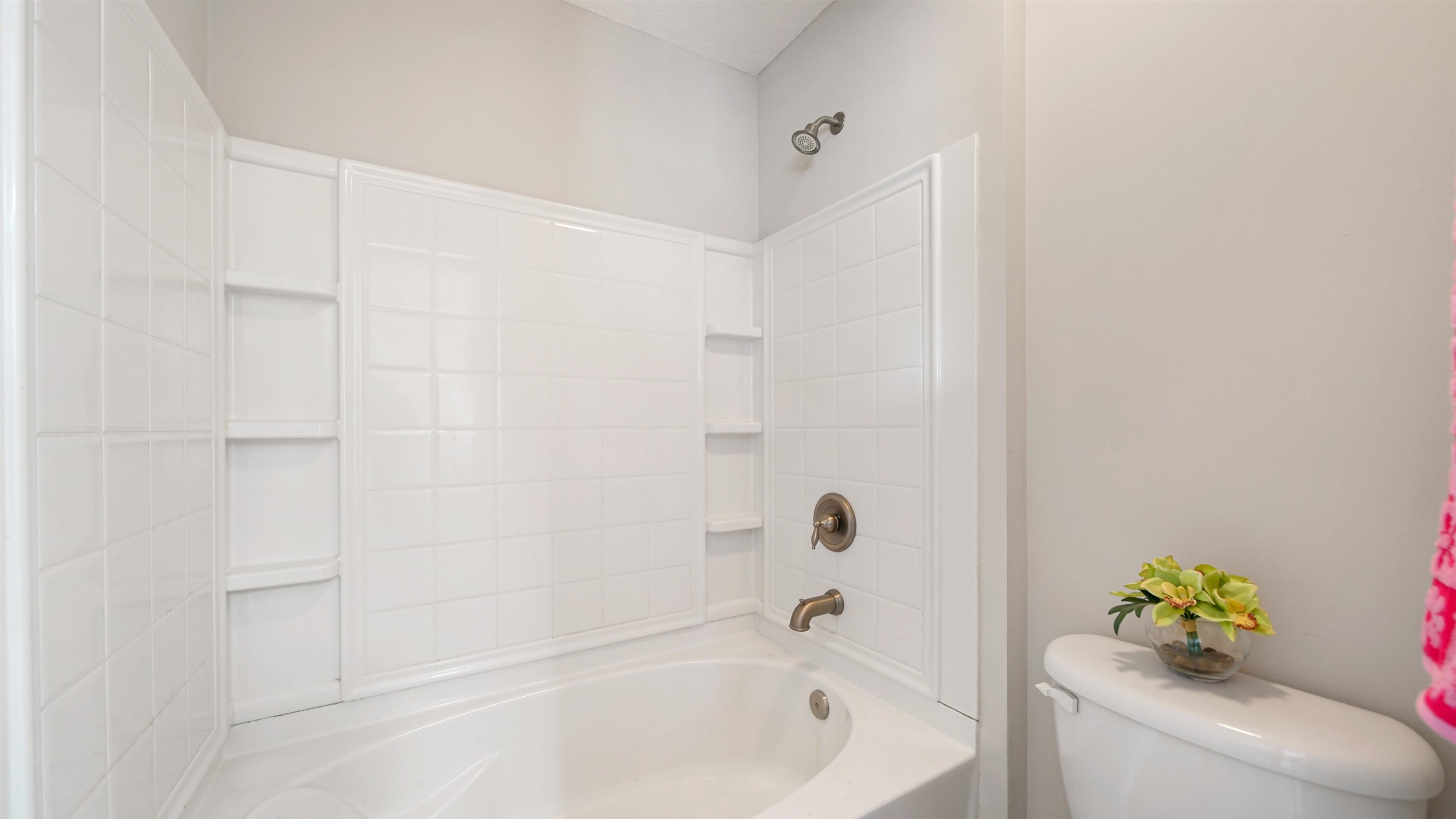 18 Amistad Dr Unit: 18