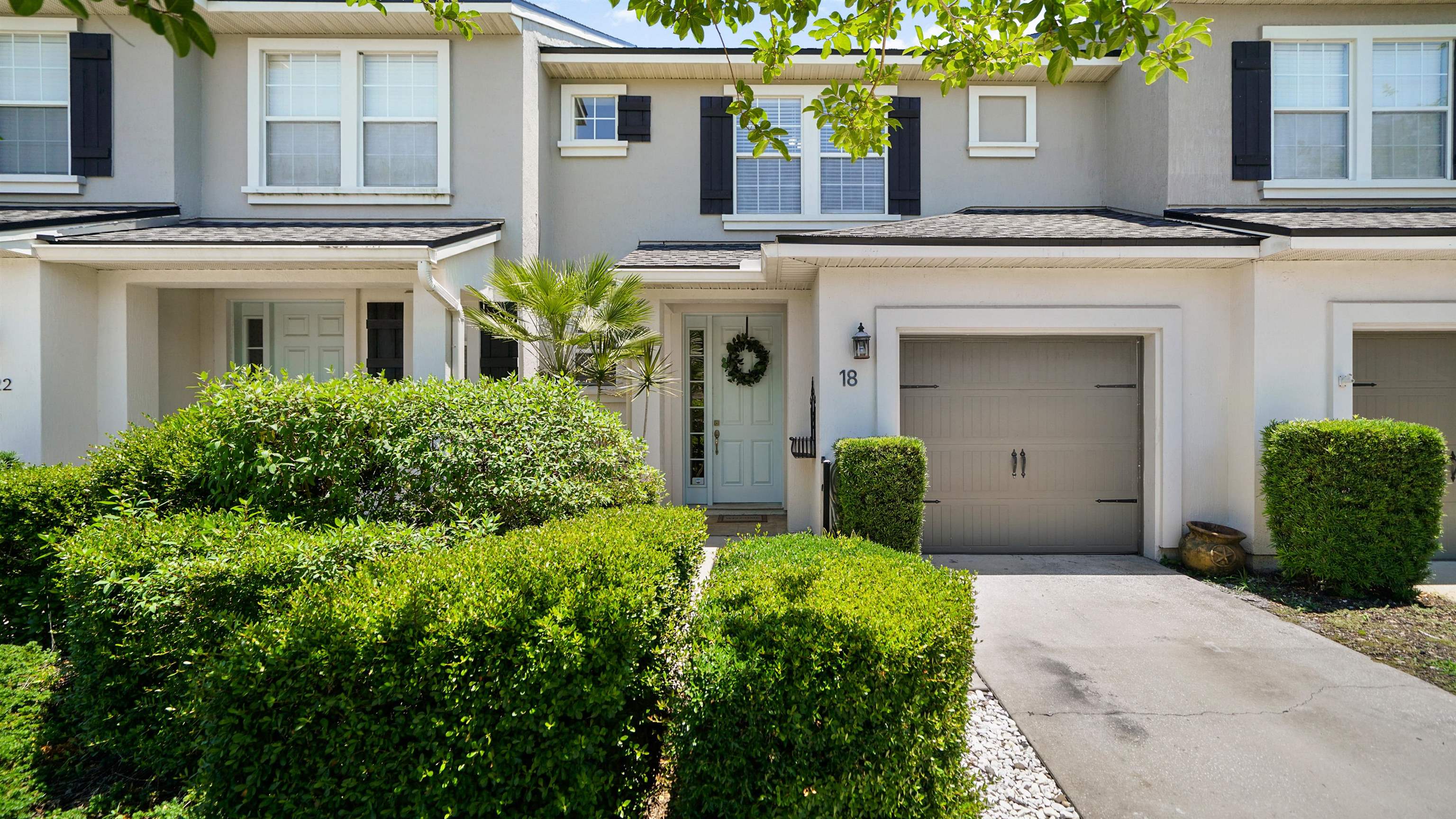 18 Amistad Dr Unit: 18