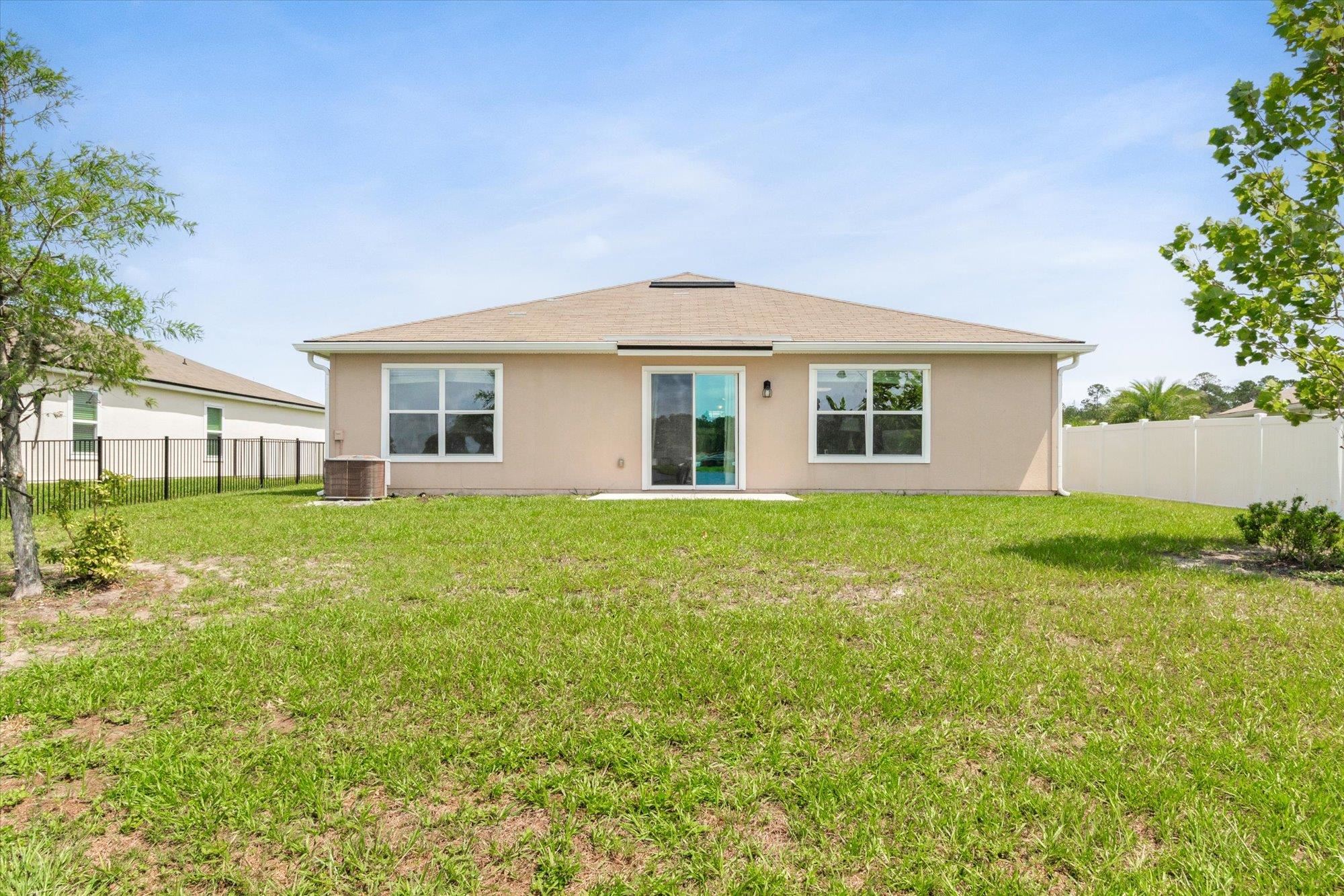 189 Blue Creek Way