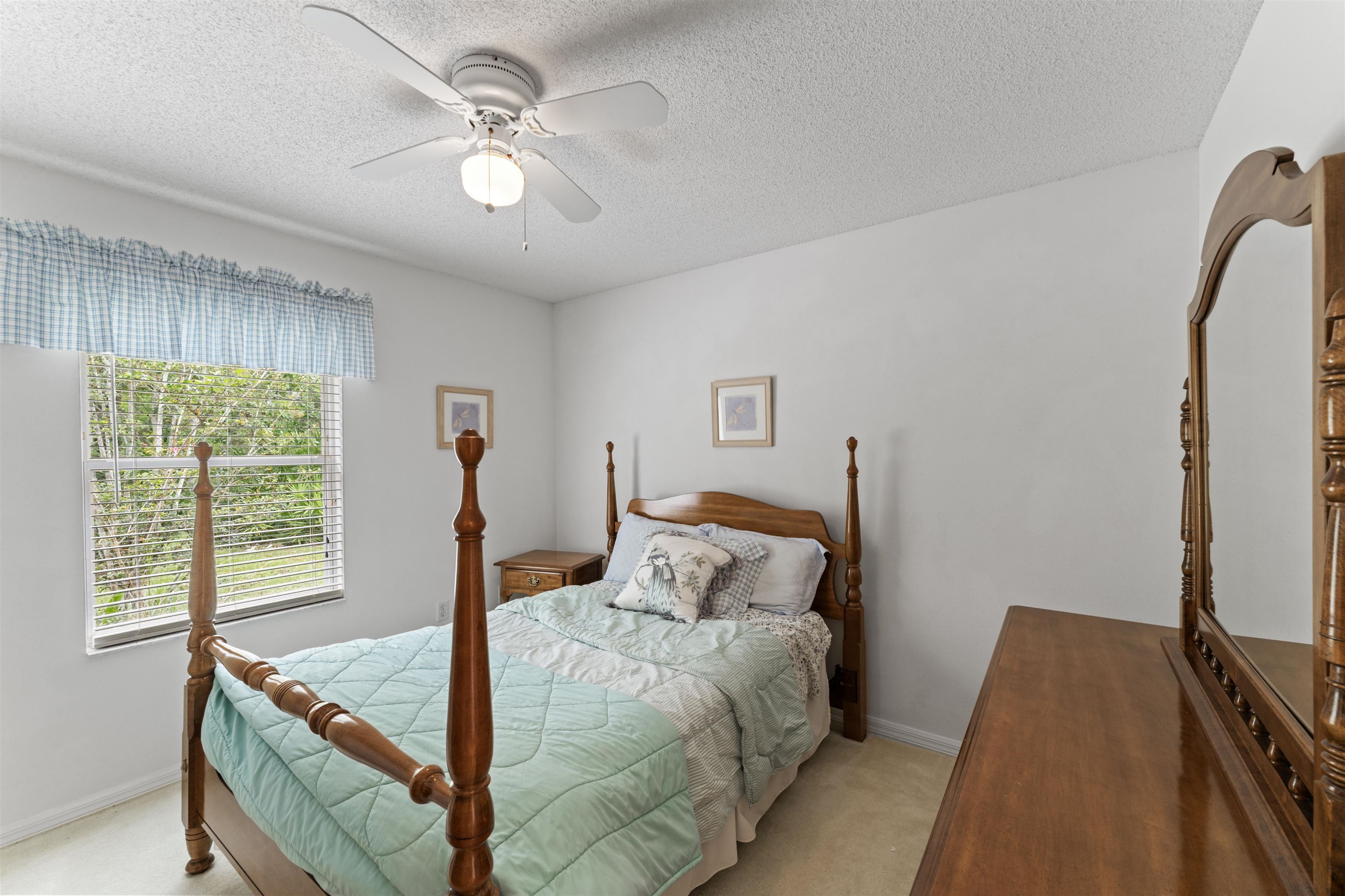 23 Woodside Dr