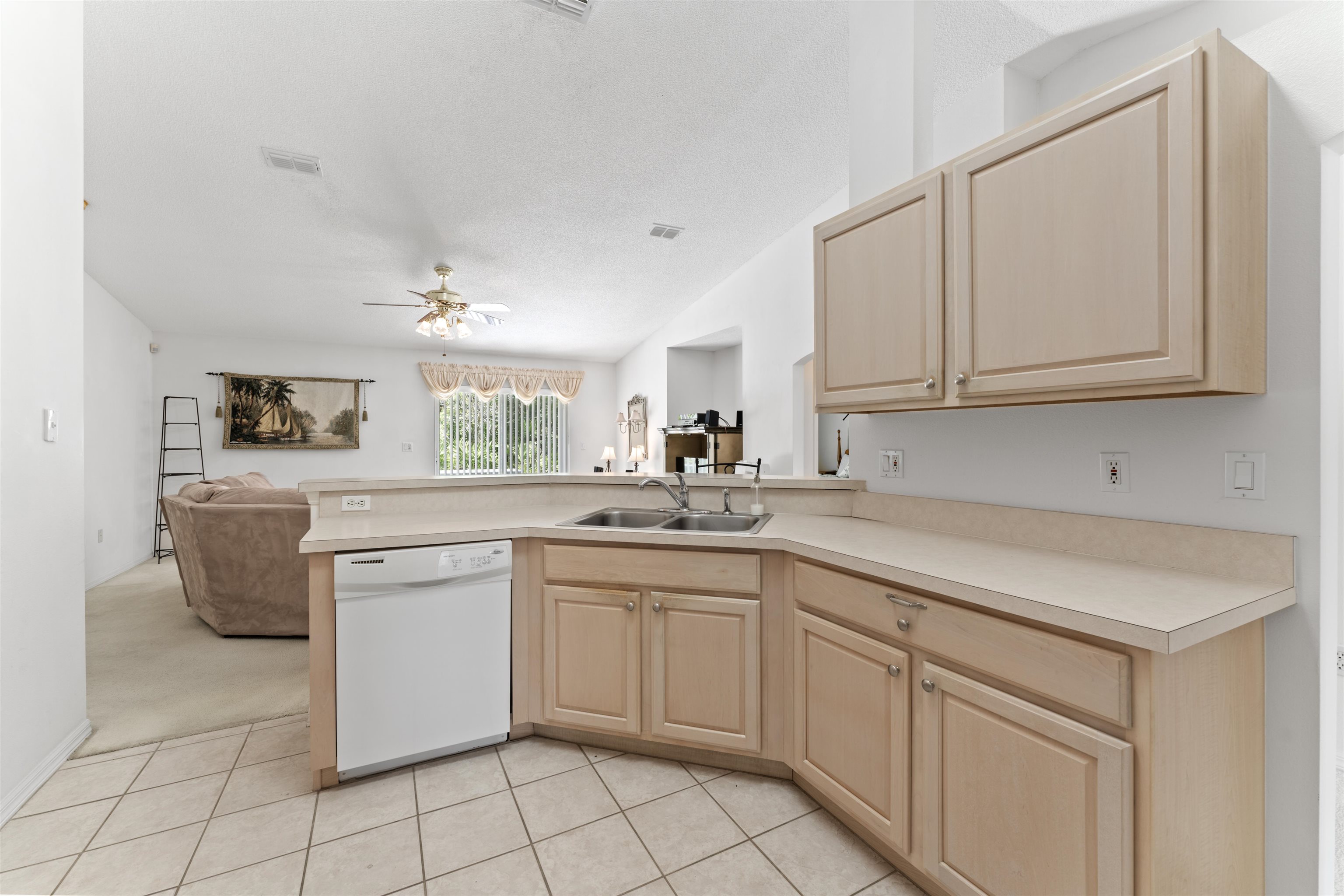 23 Woodside Dr
