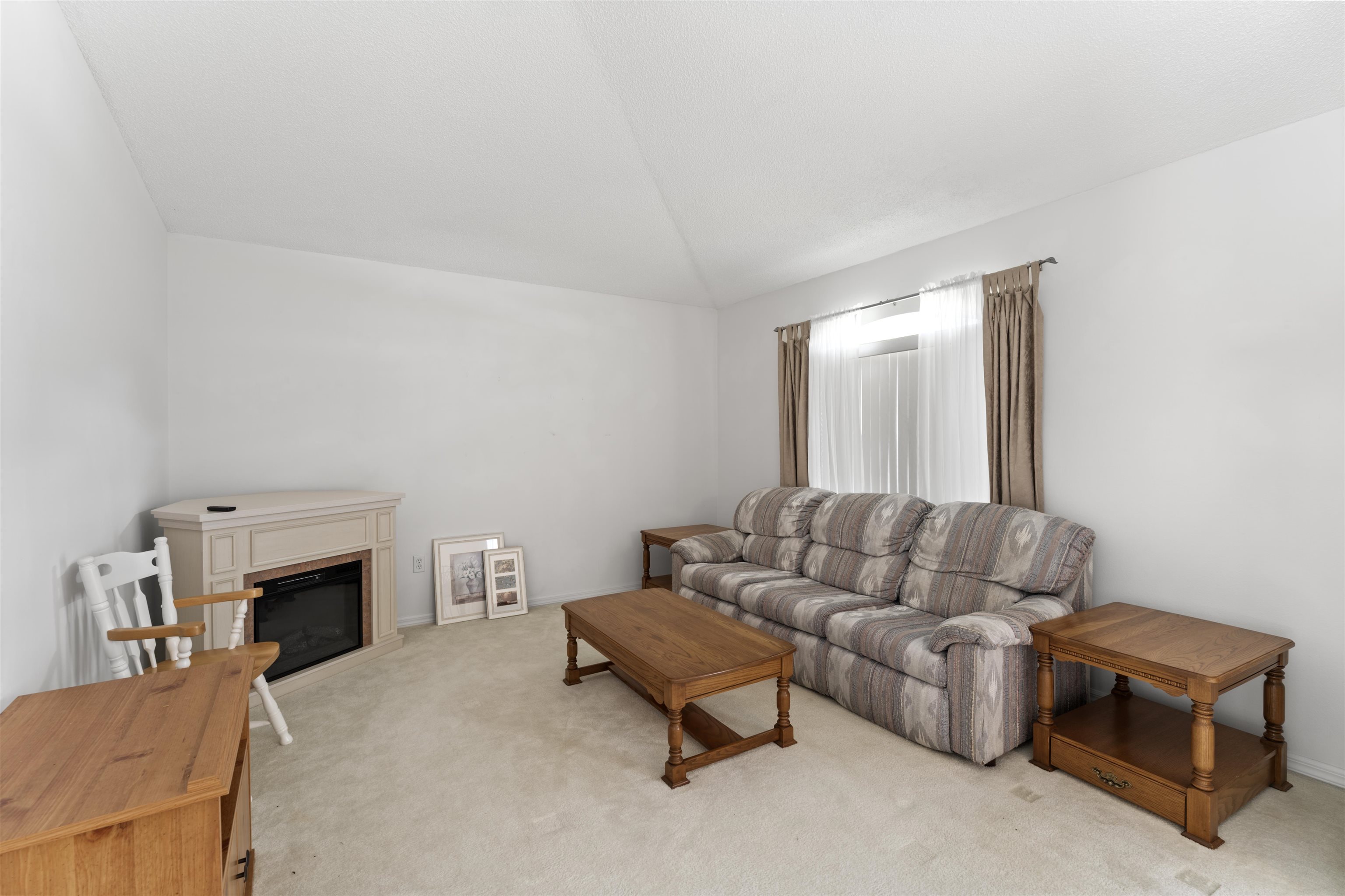 23 Woodside Dr