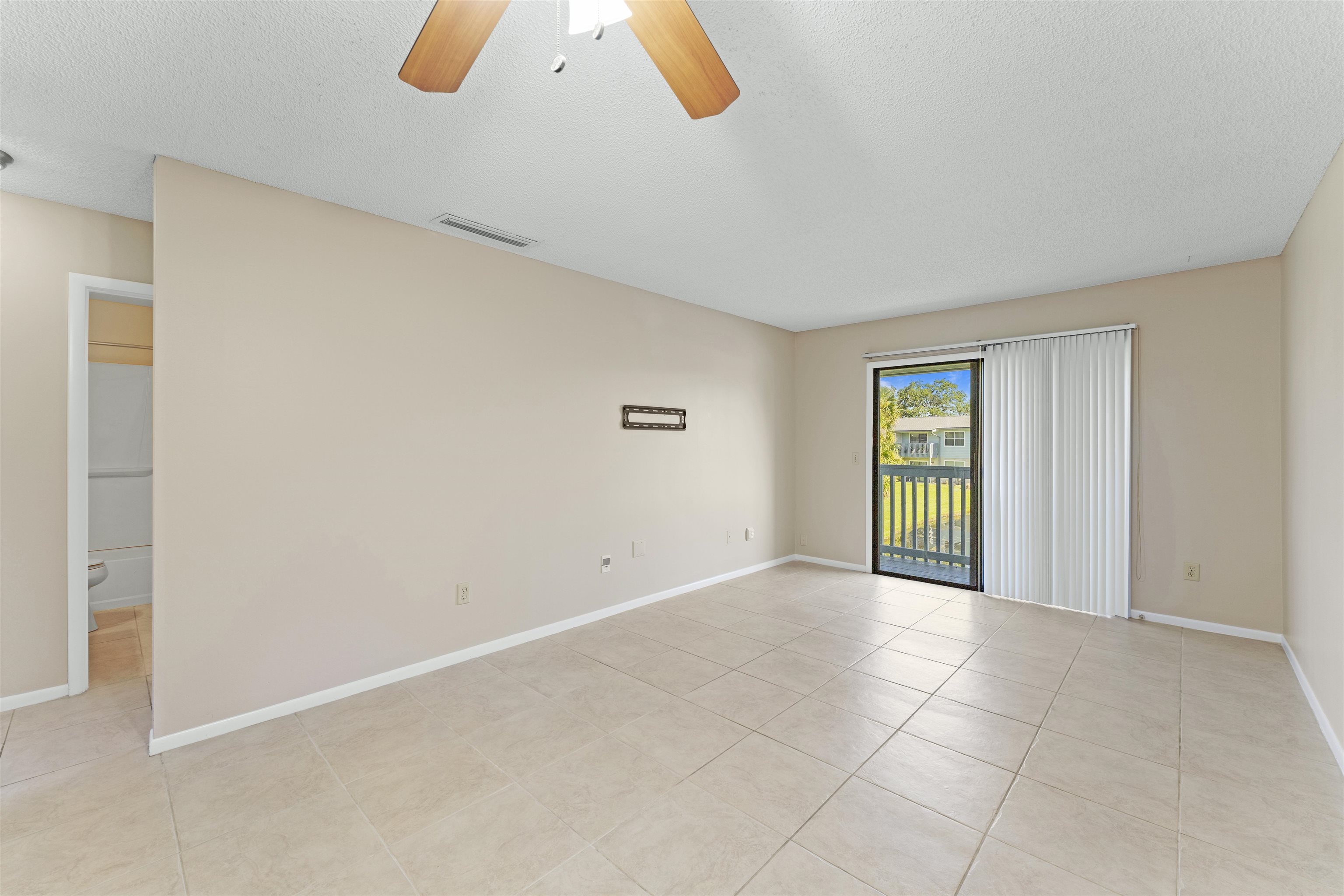 700 W Pope Rd Unit: E38
