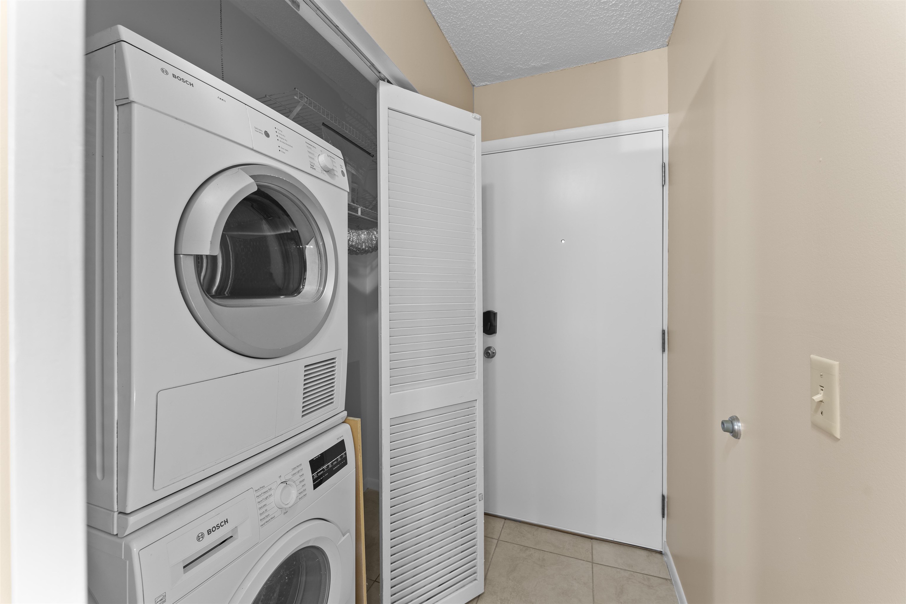 700 W Pope Rd Unit: E38