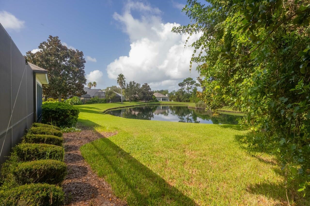 932 Spring Lake Ct