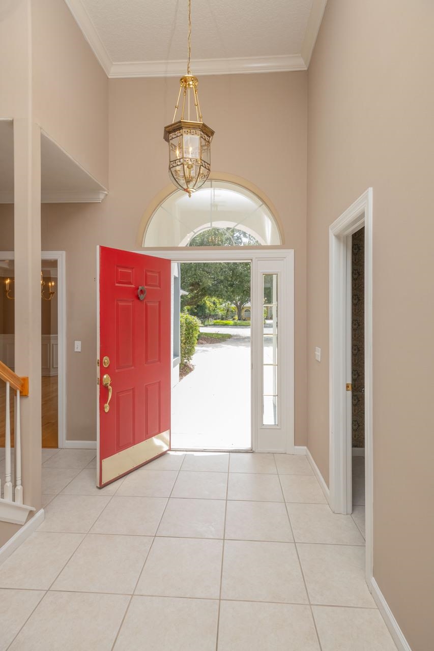 932 Spring Lake Ct