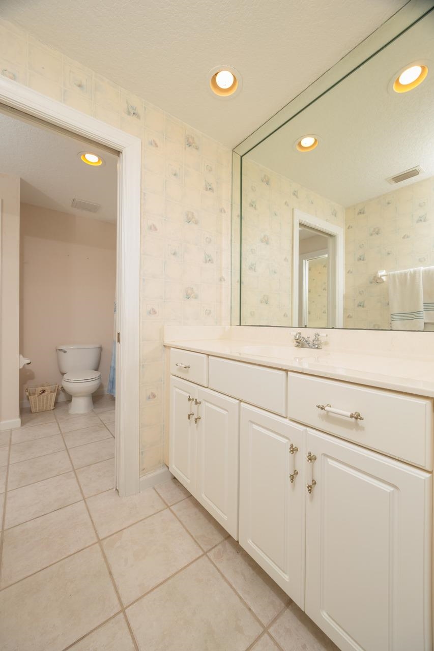 932 Spring Lake Ct