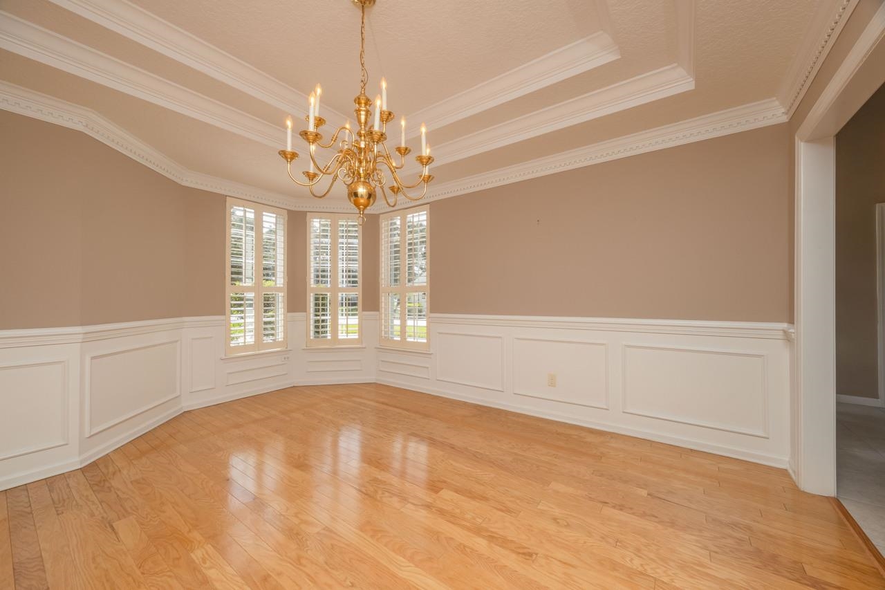932 Spring Lake Ct