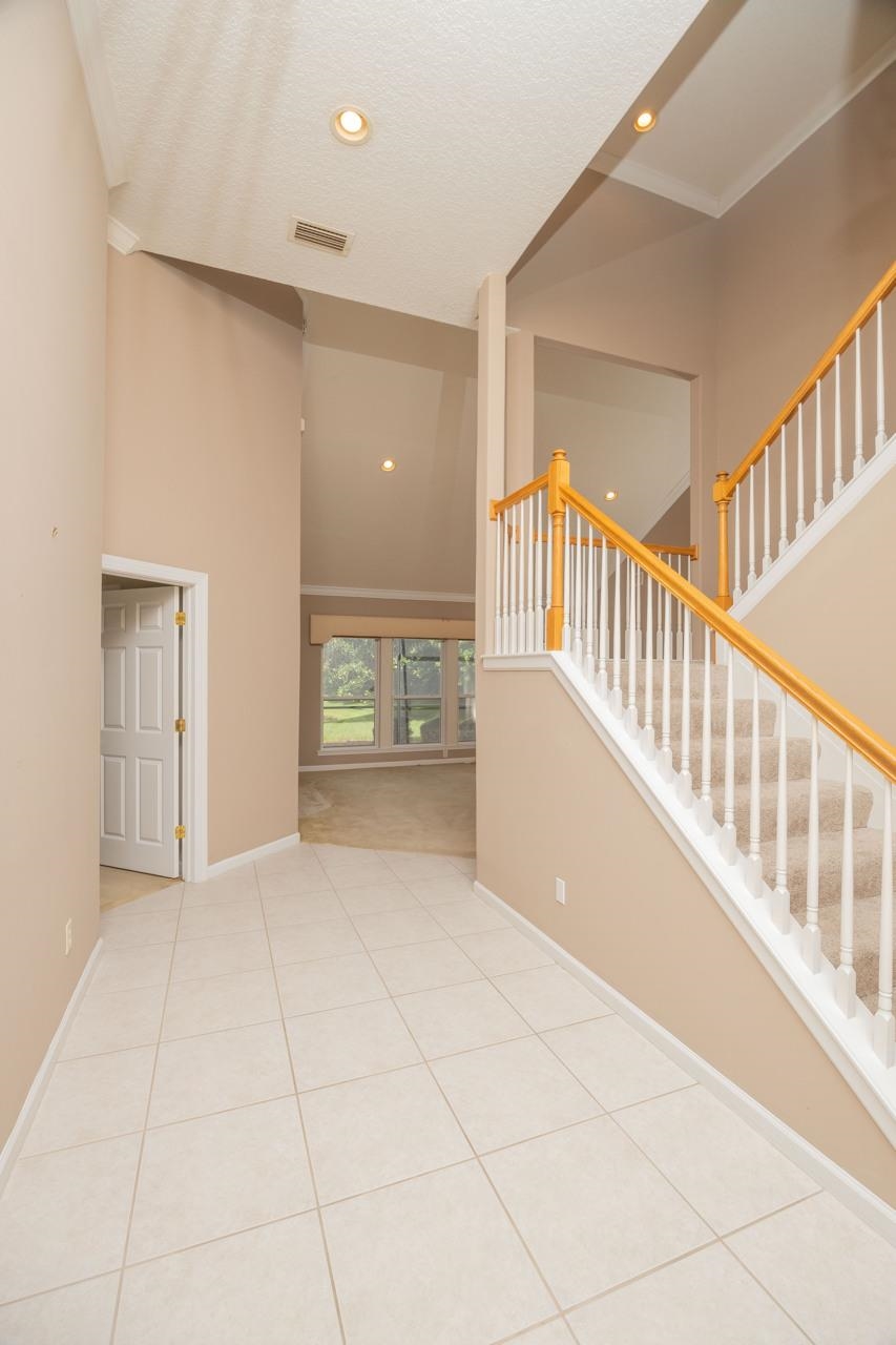 932 Spring Lake Ct