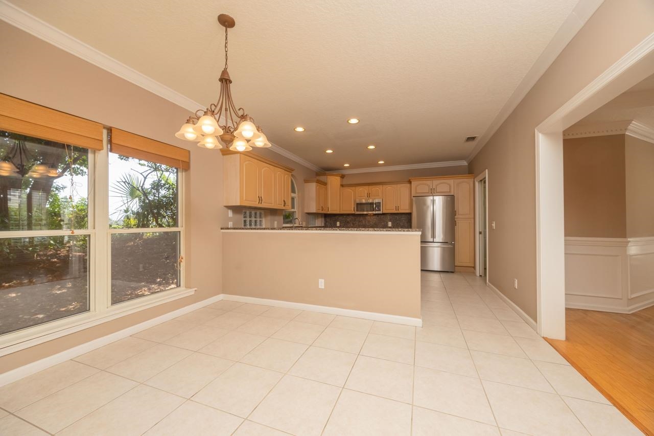 932 Spring Lake Ct