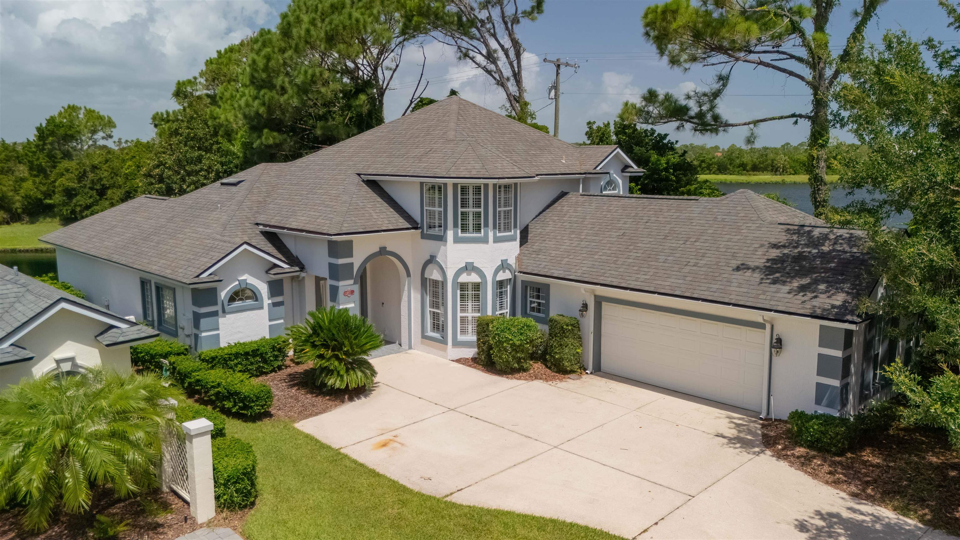 932 Spring Lake Ct