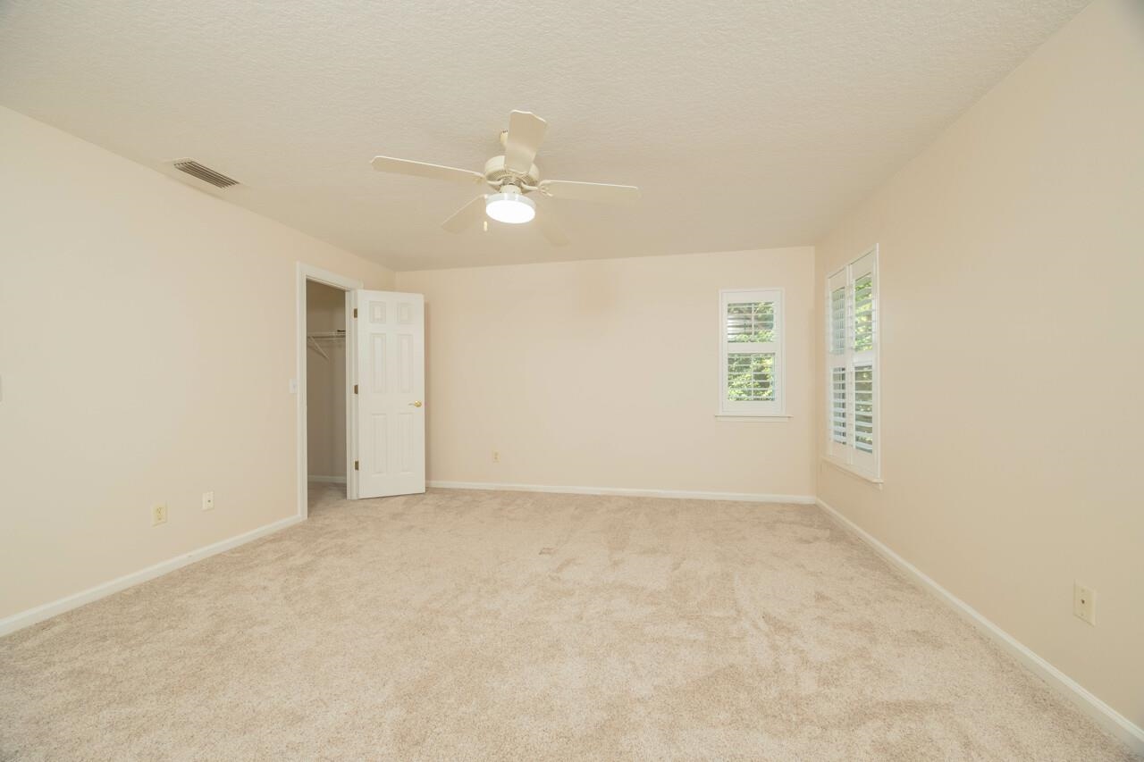 932 Spring Lake Ct