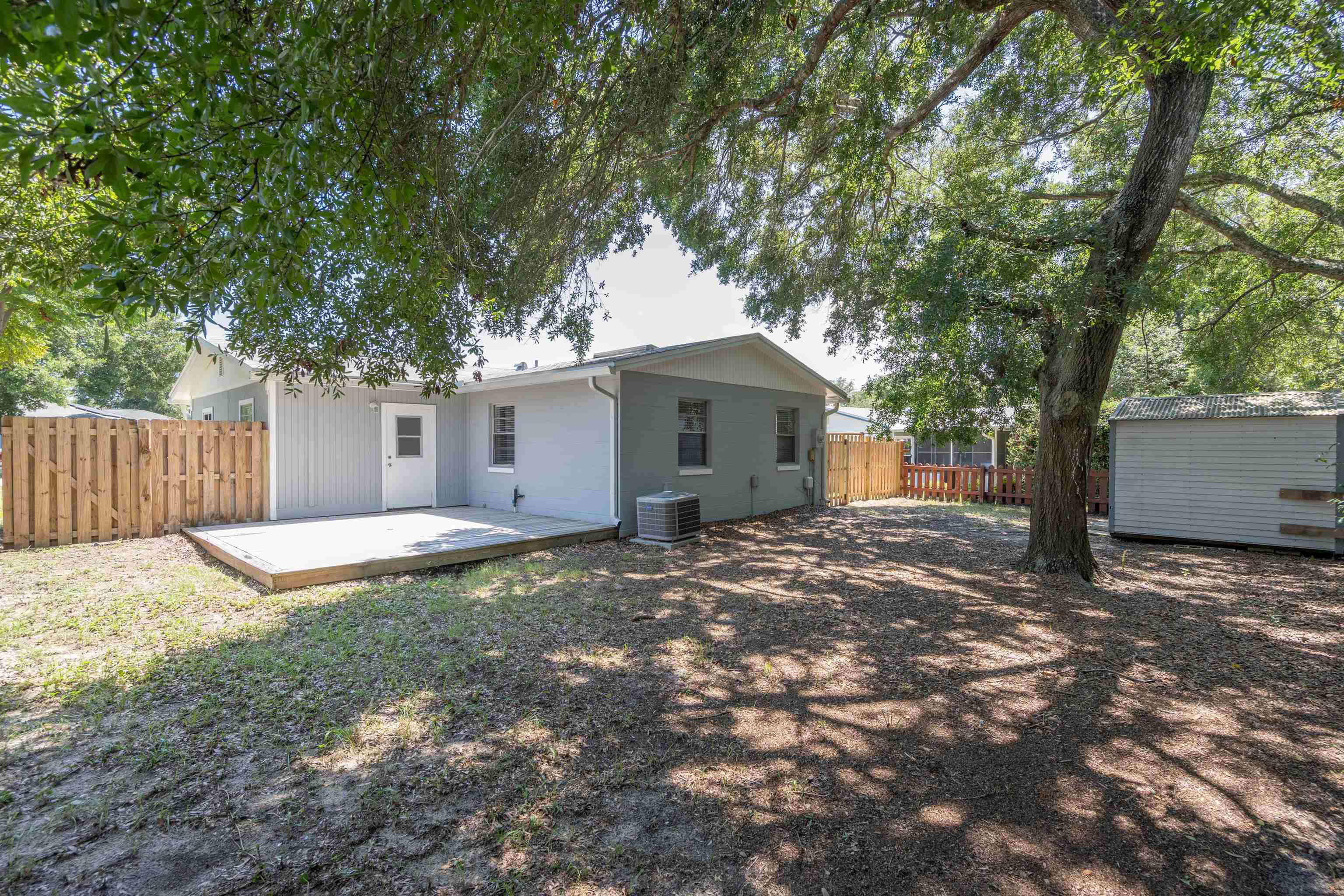 258 Costado St